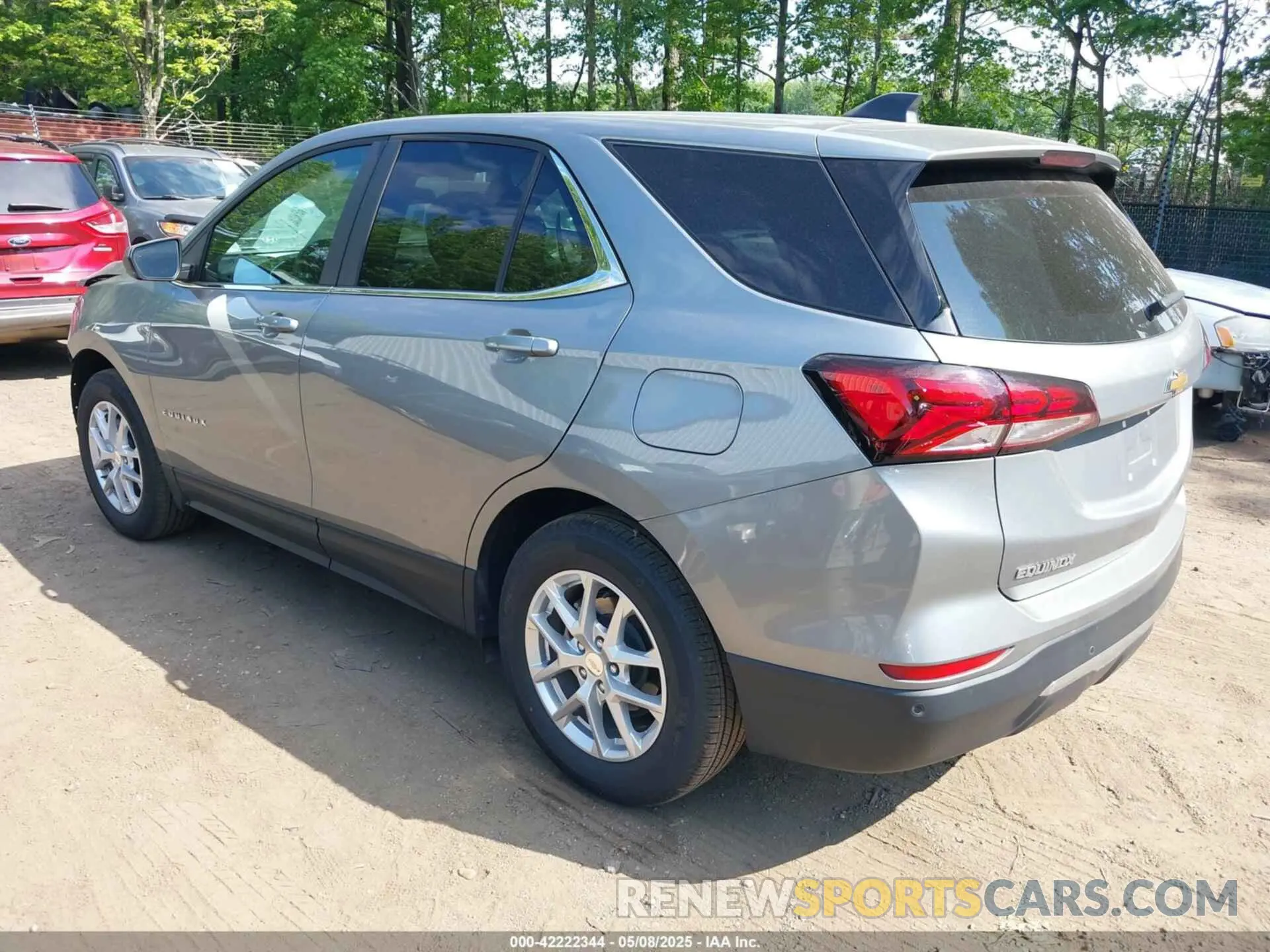 3 Фотография поврежденного автомобиля 3GNAXKEG5RL334386 CHEVROLET EQUINOX 2024