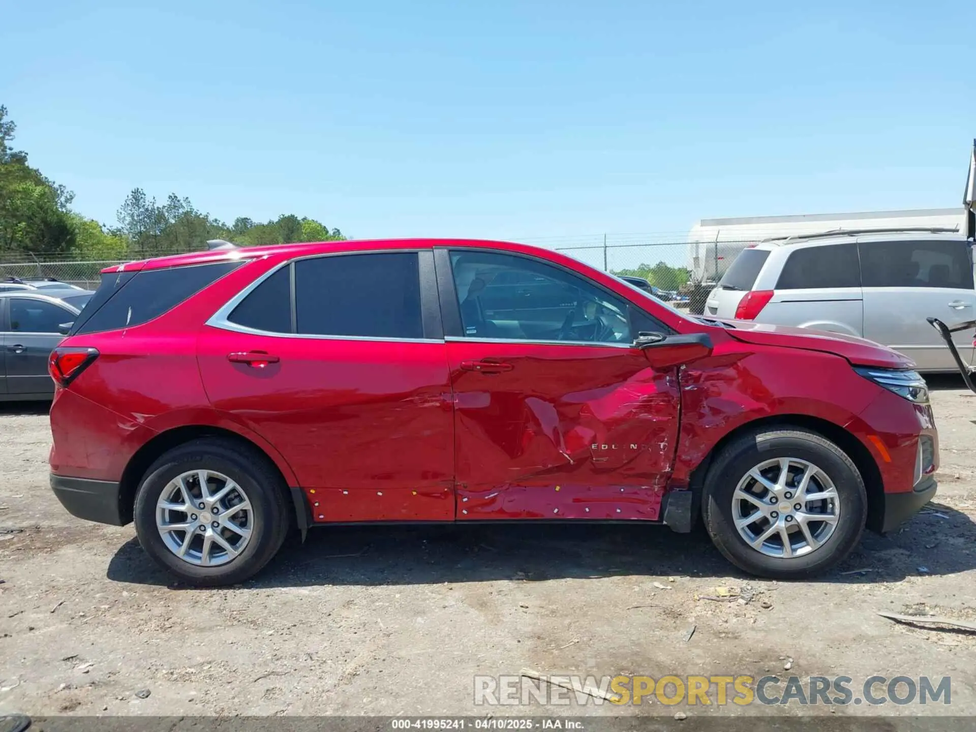 13 Photograph of a damaged car 3GNAXKEGXRL171718 CHEVROLET EQUINOX 2024