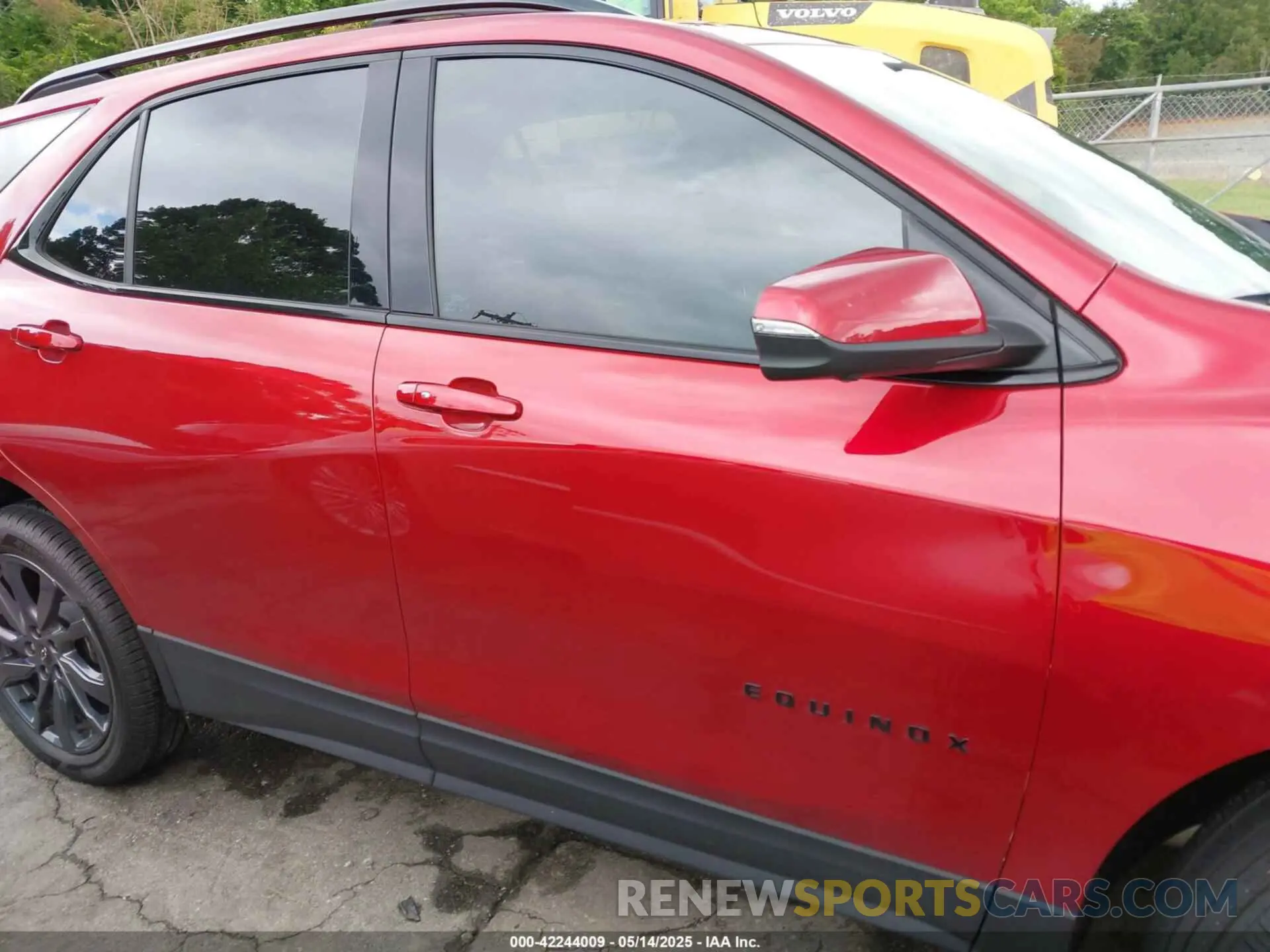14 Фотография поврежденного автомобиля 3GNAXMEG3RL369603 CHEVROLET EQUINOX 2024