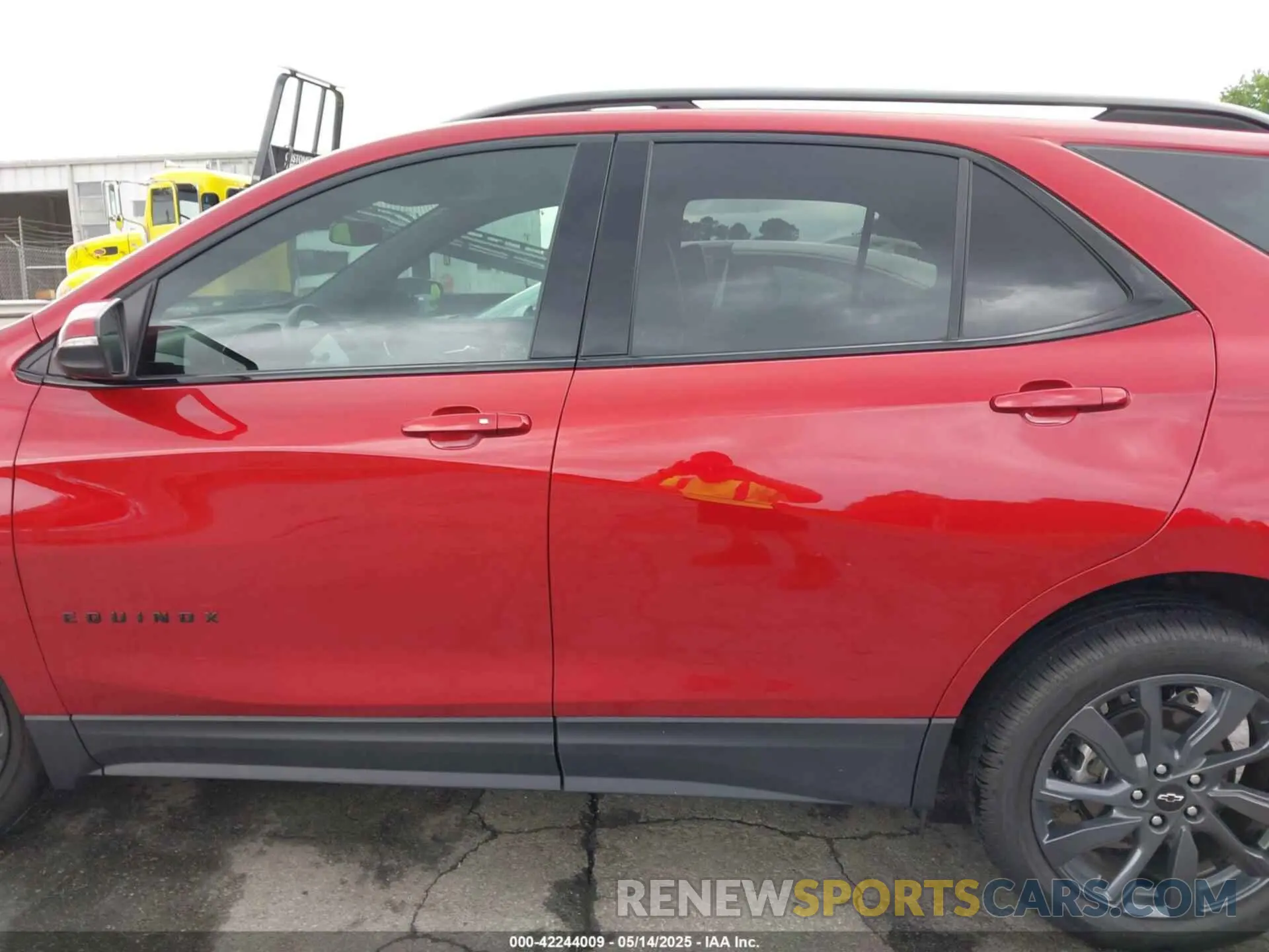 15 Фотография поврежденного автомобиля 3GNAXMEG3RL369603 CHEVROLET EQUINOX 2024