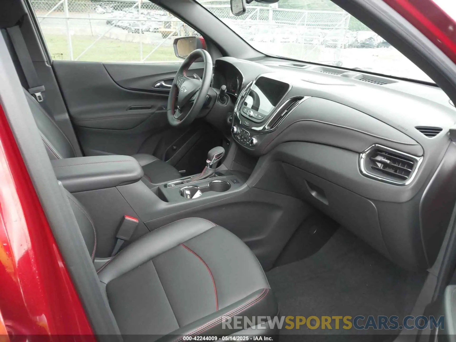 5 Фотография поврежденного автомобиля 3GNAXMEG3RL369603 CHEVROLET EQUINOX 2024