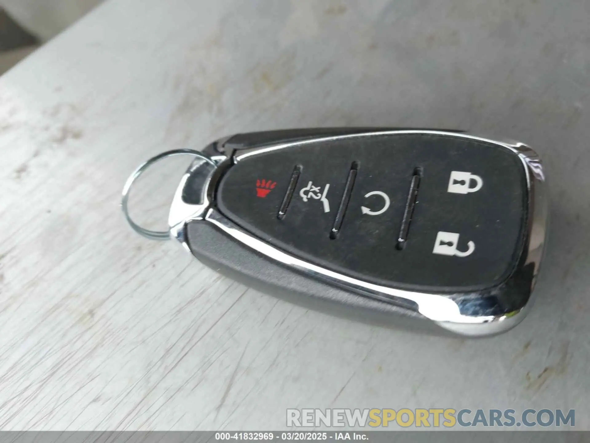 11 Photograph of a damaged car 3GNAXMEG4RS104243 CHEVROLET EQUINOX 2024