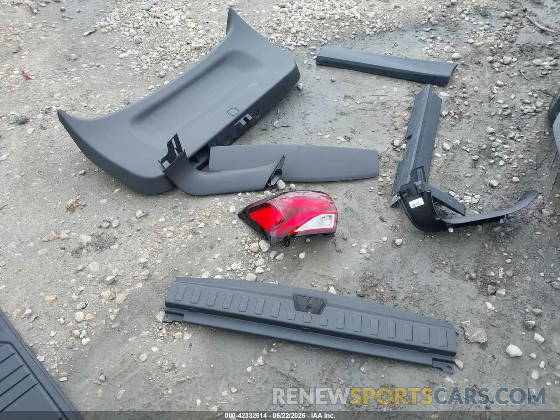 12 Фотография поврежденного автомобиля 3GNAXMEG7RL140387 CHEVROLET EQUINOX 2024