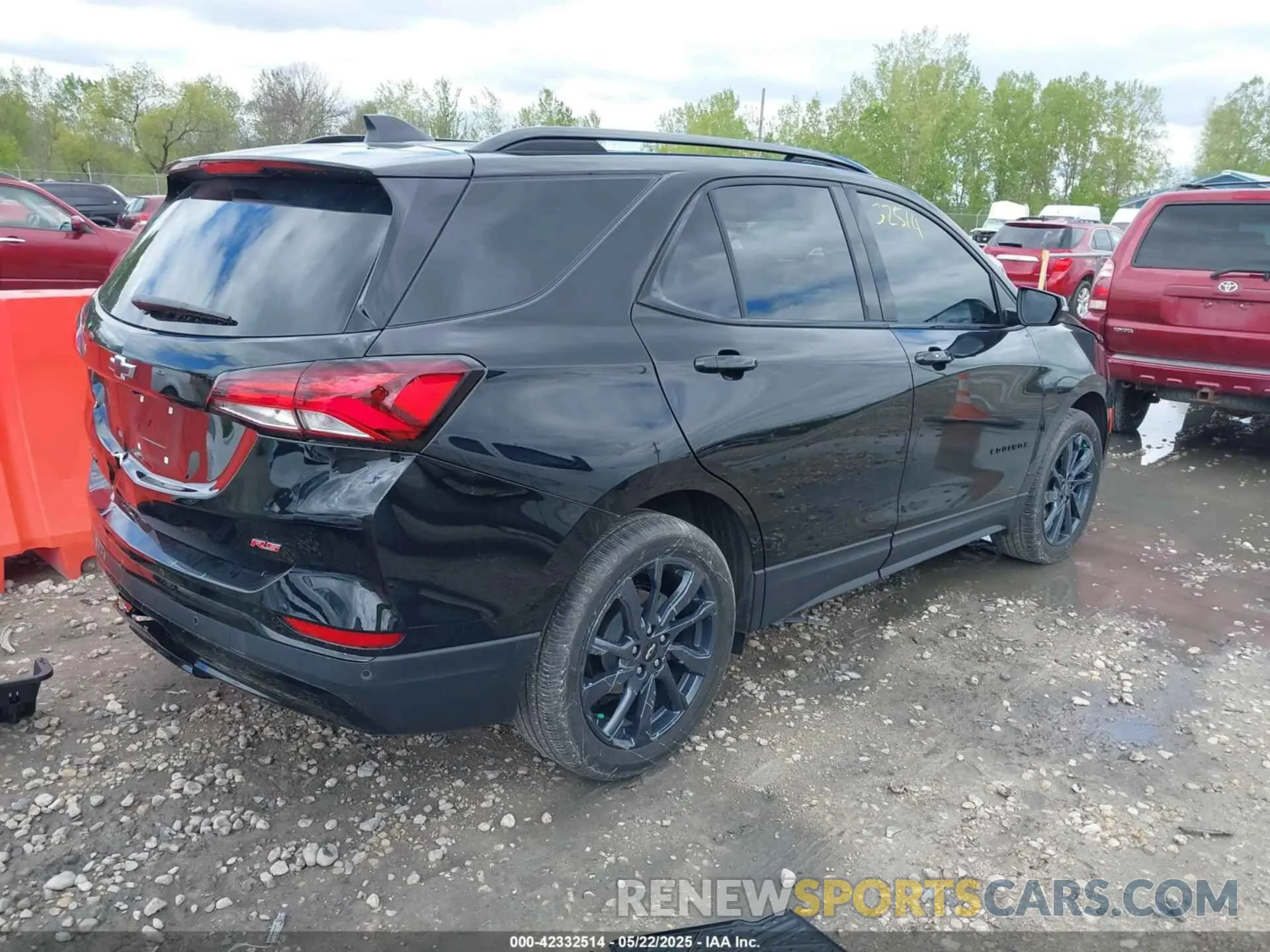 4 Фотография поврежденного автомобиля 3GNAXMEG7RL140387 CHEVROLET EQUINOX 2024