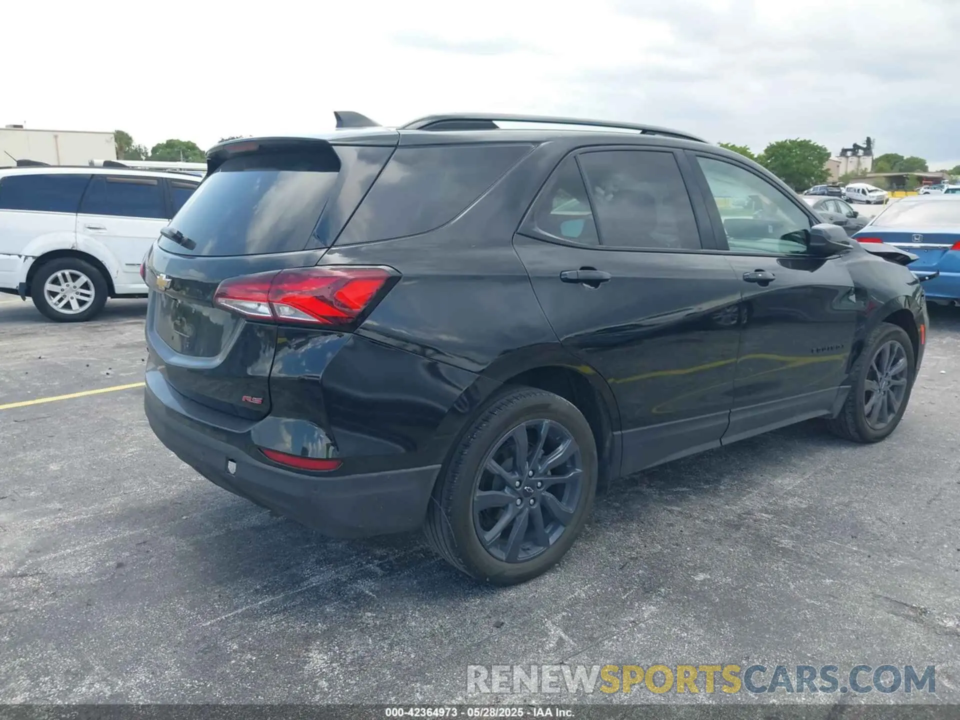 4 Фотография поврежденного автомобиля 3GNAXMEG7RL171333 CHEVROLET EQUINOX 2024