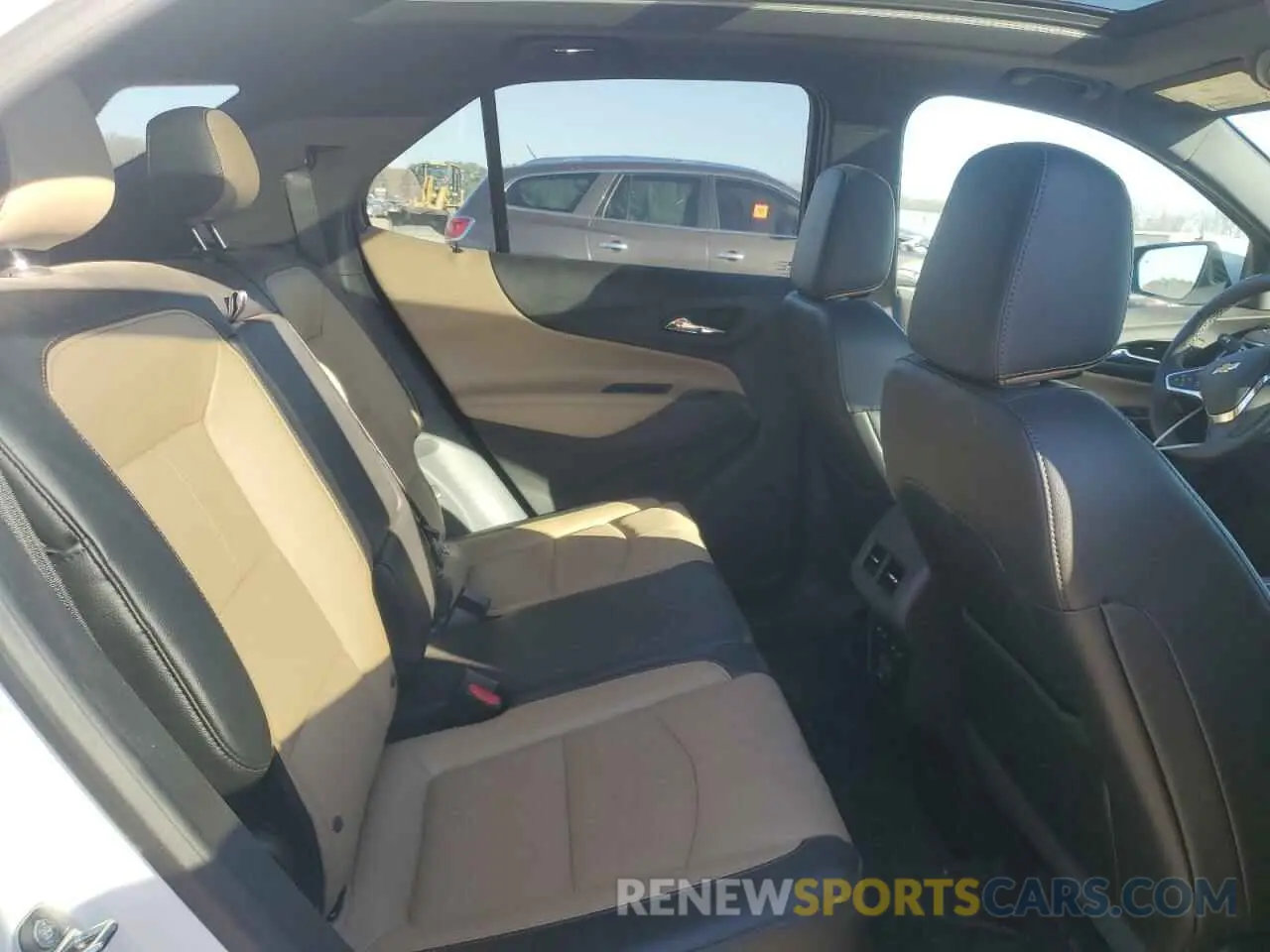 11 Photograph of a damaged car 3GNAXNEG5RL124212 CHEVROLET EQUINOX 2024