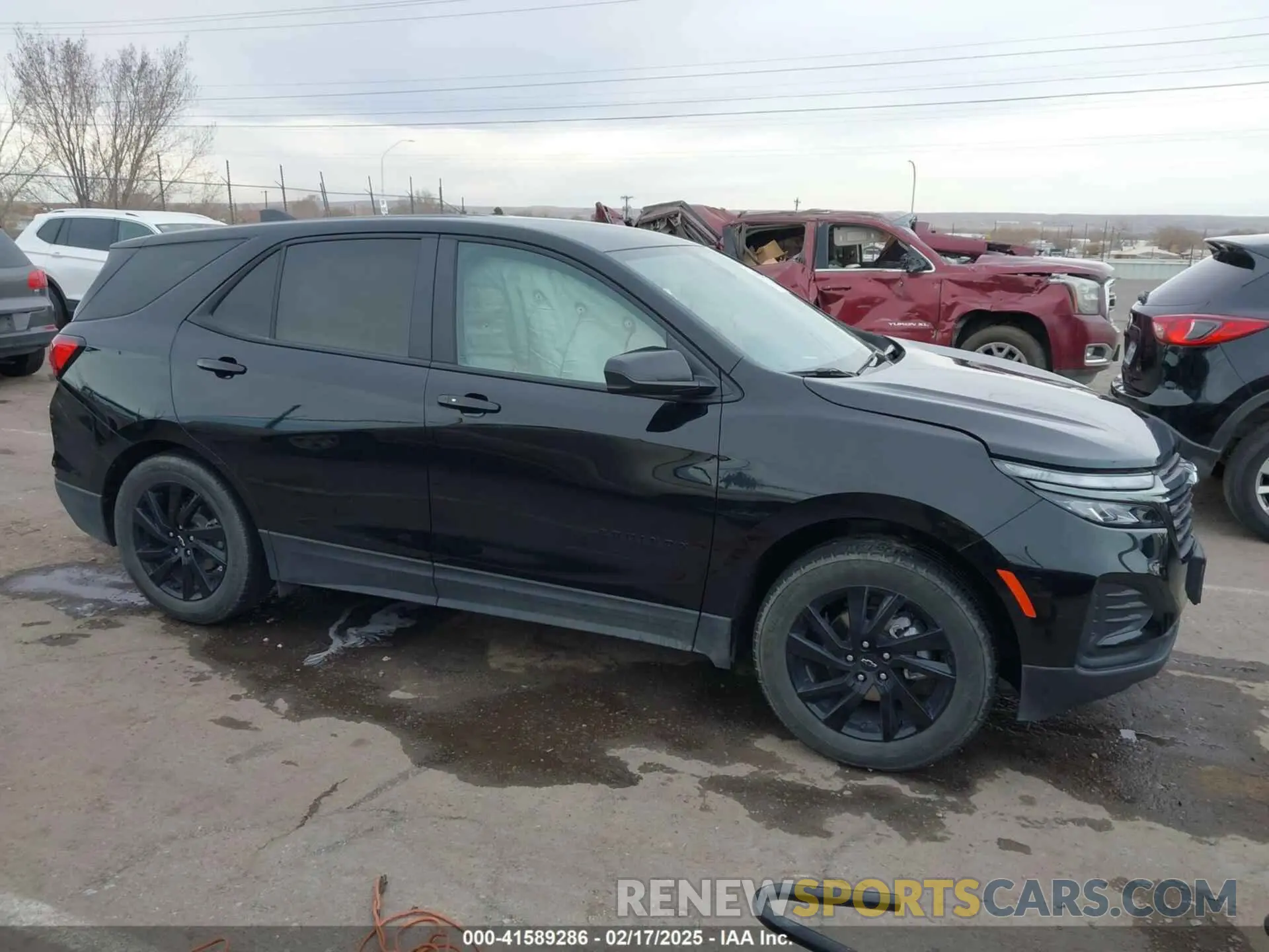 13 Photograph of a damaged car 3GNAXSEG4RL315005 CHEVROLET EQUINOX 2024