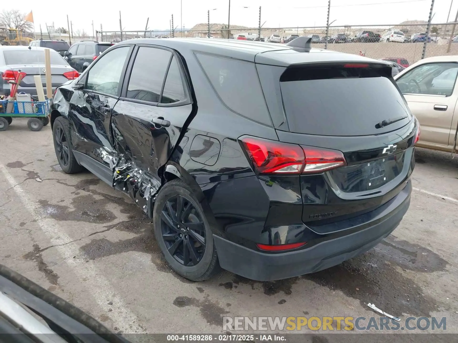 3 Photograph of a damaged car 3GNAXSEG4RL315005 CHEVROLET EQUINOX 2024