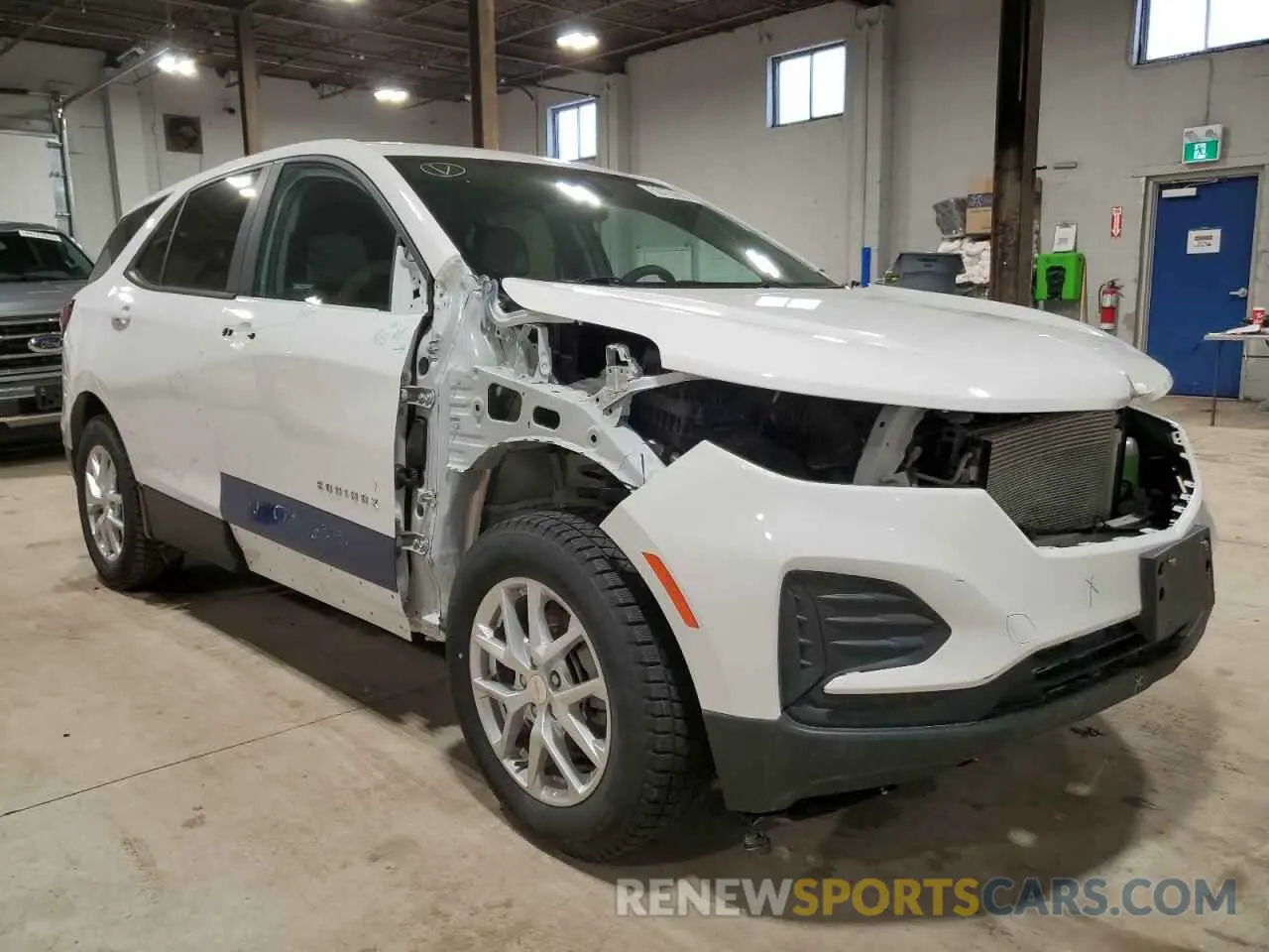 4 Фотография поврежденного автомобиля 3GNAXSEG9RL183486 CHEVROLET EQUINOX 2024
