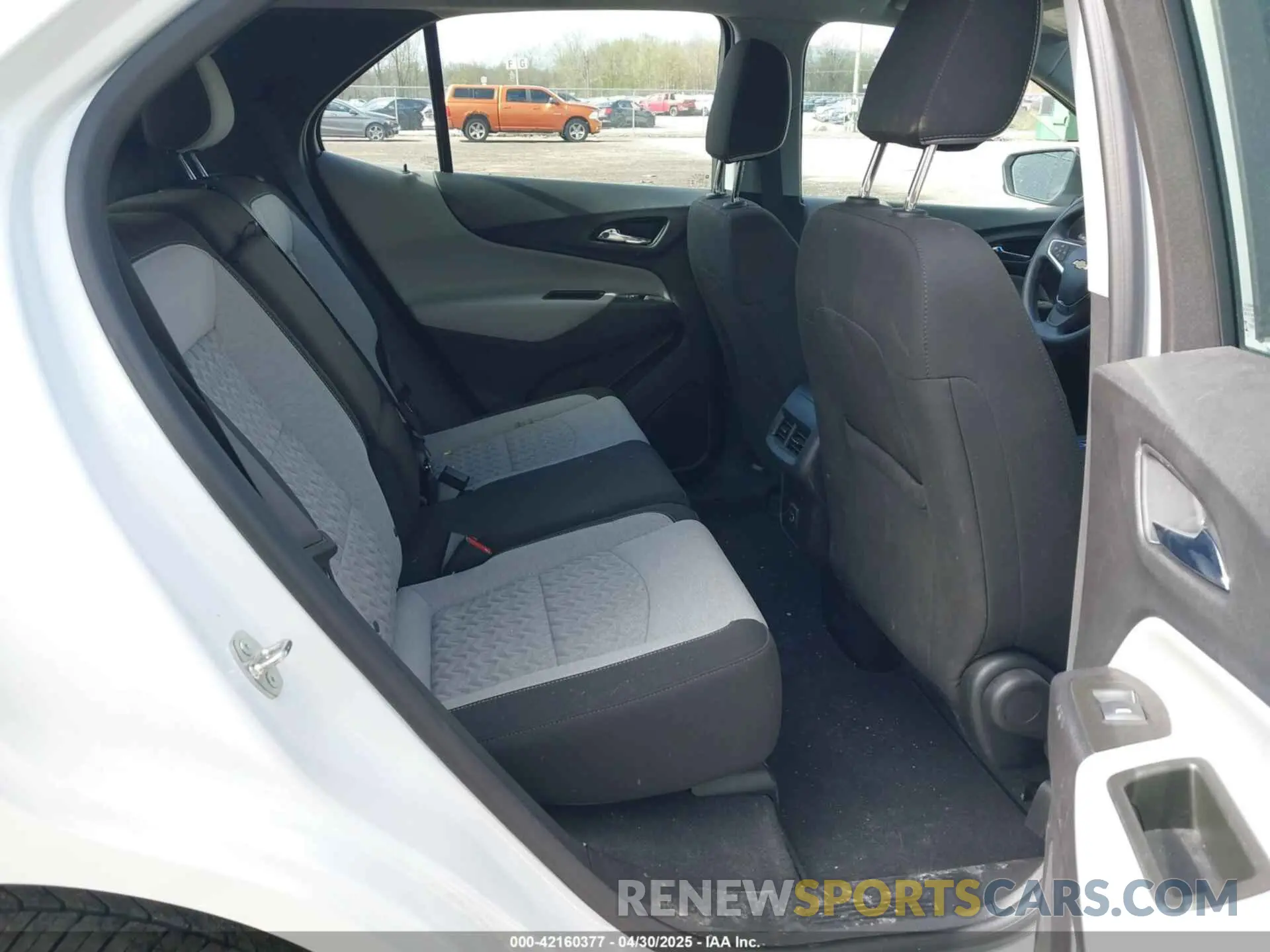 8 Фотография поврежденного автомобиля 3GNAXSEGXRL150738 CHEVROLET EQUINOX 2024