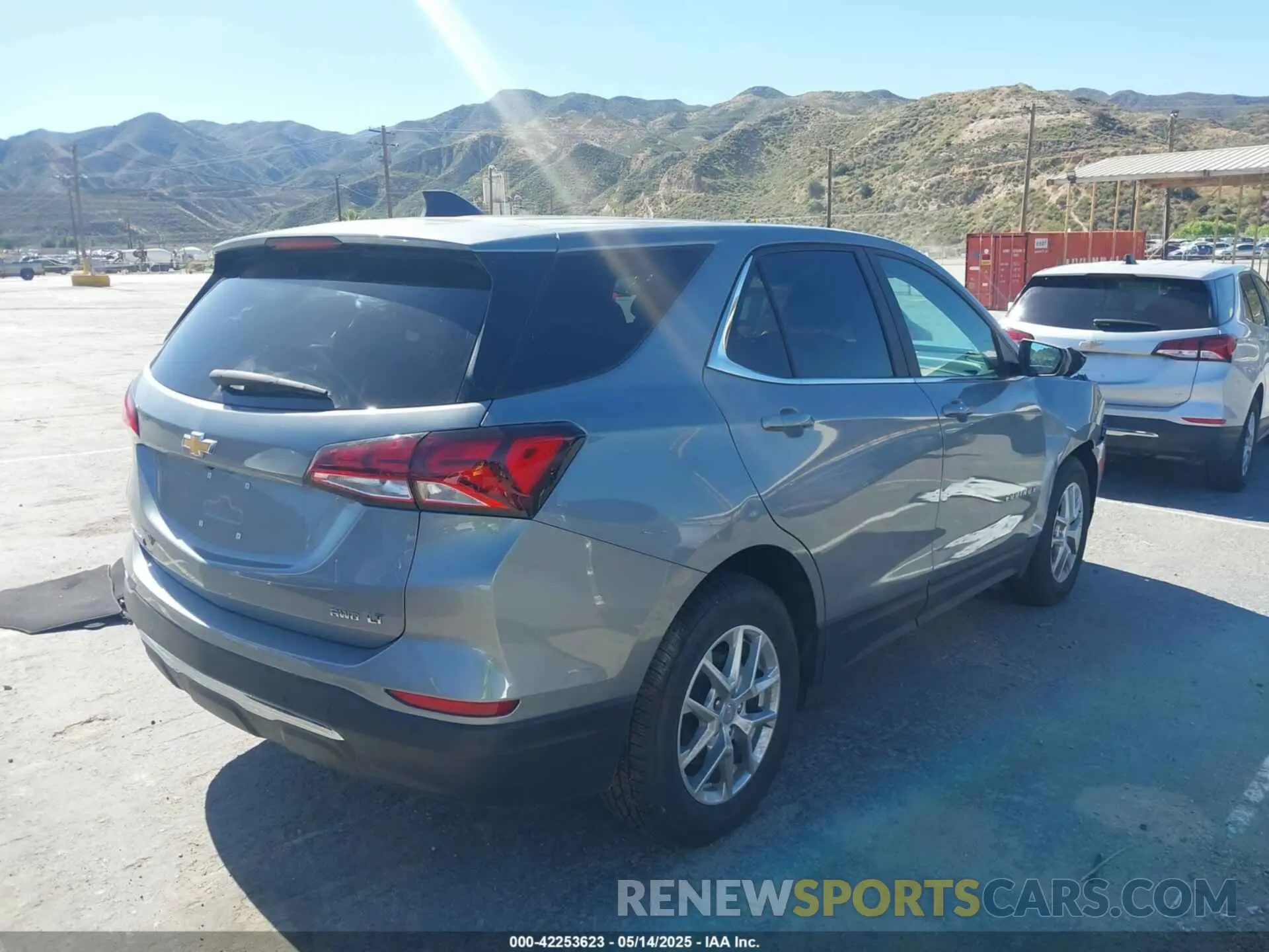 4 Фотография поврежденного автомобиля 3GNAXTEG1RL256629 CHEVROLET EQUINOX 2024