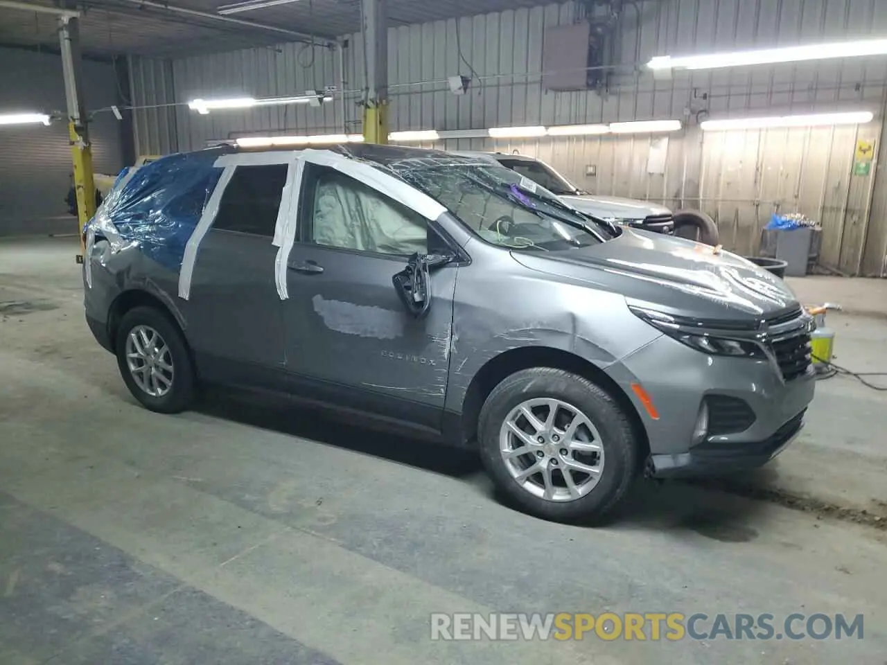 4 Фотография поврежденного автомобиля 3GNAXTEG3RL332559 CHEVROLET EQUINOX 2024