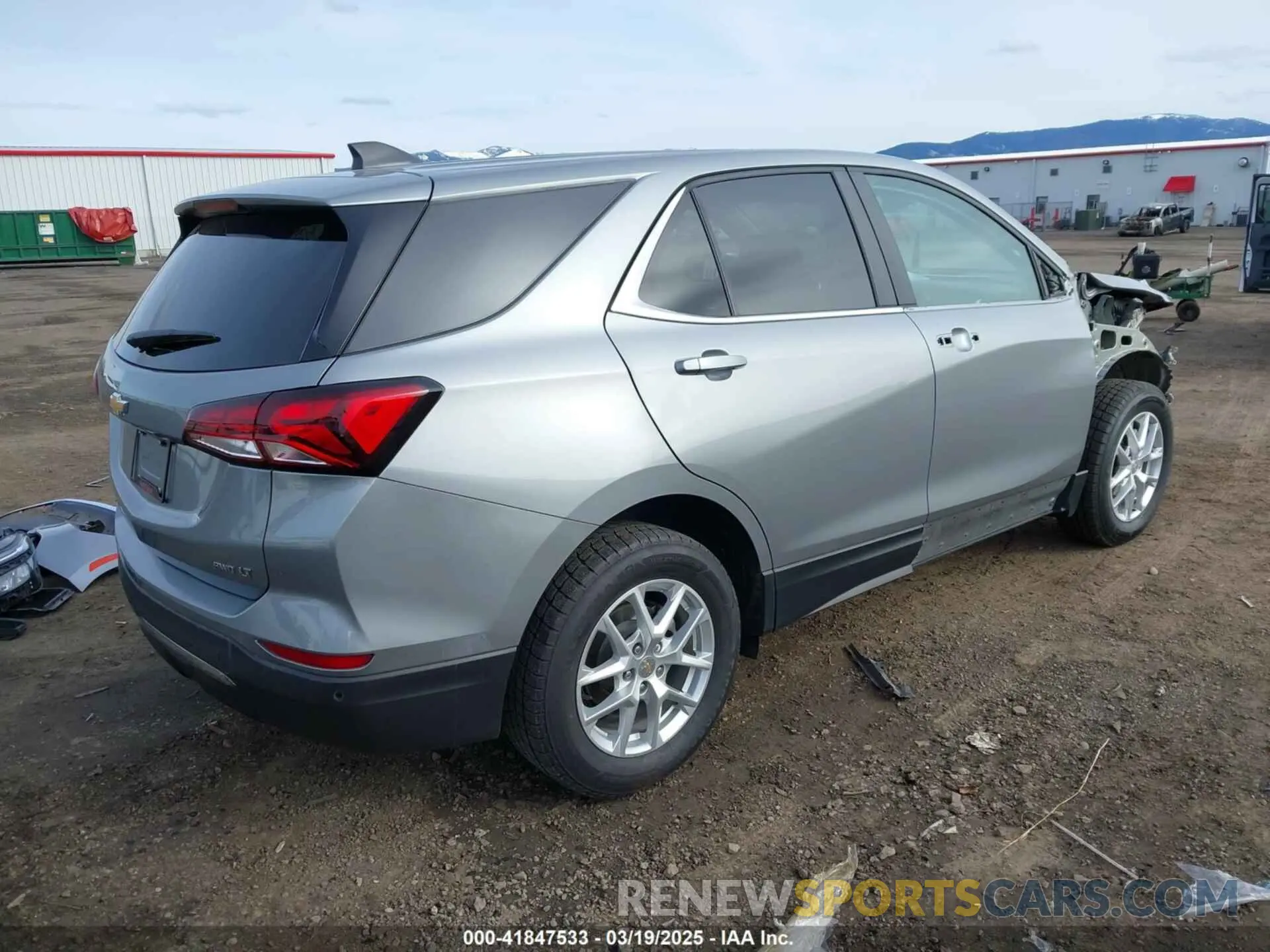4 Photograph of a damaged car 3GNAXTEG9RL255258 CHEVROLET EQUINOX 2024