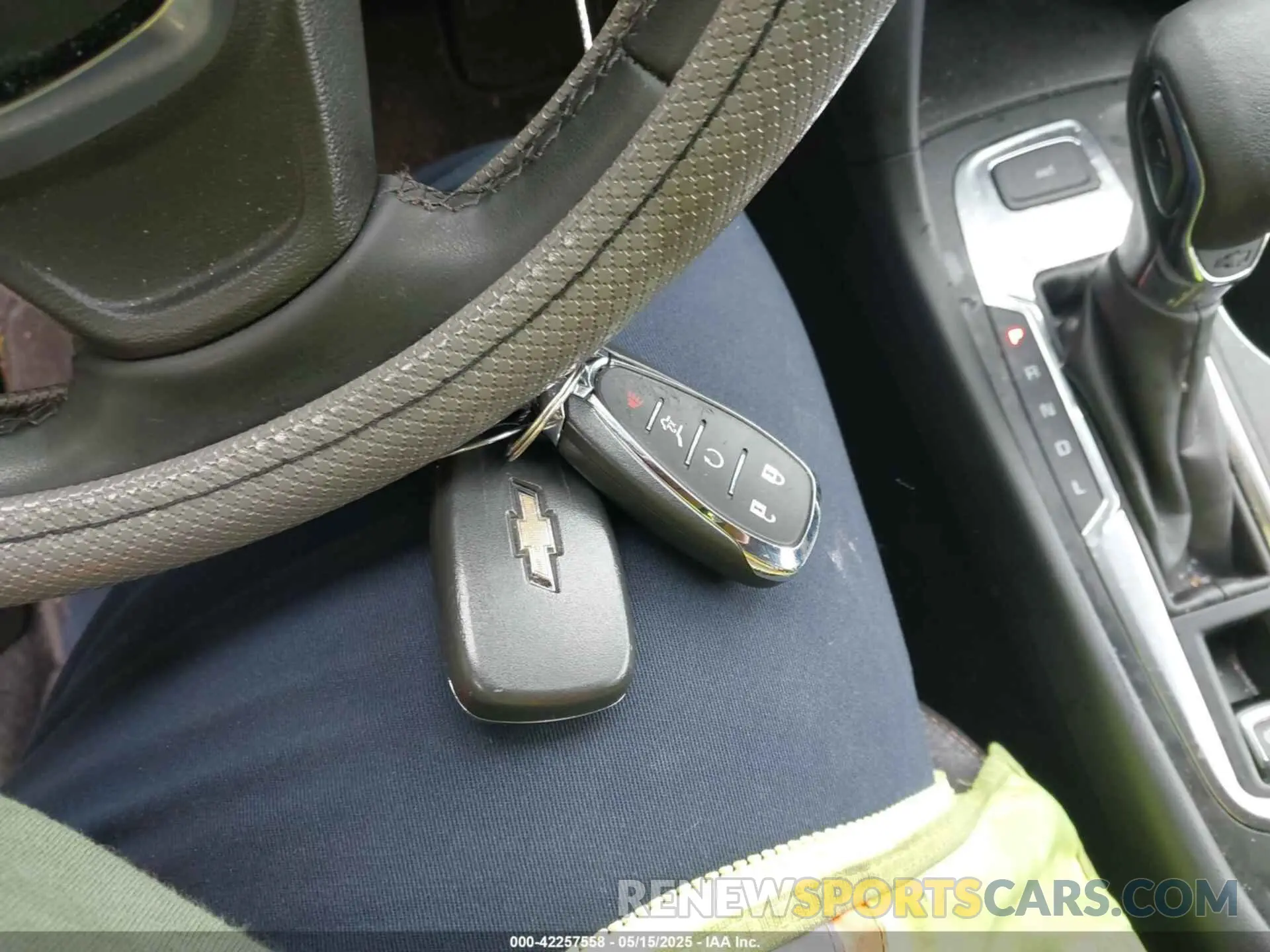 11 Фотография поврежденного автомобиля 3GNAXUEG0RS105972 CHEVROLET EQUINOX 2024