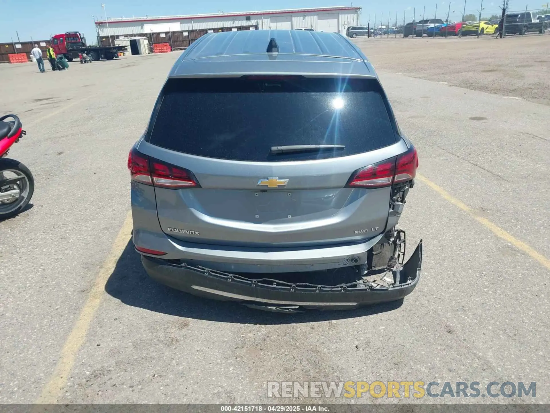 17 Photograph of a damaged car 3GNAXUEG0RS182986 CHEVROLET EQUINOX 2024
