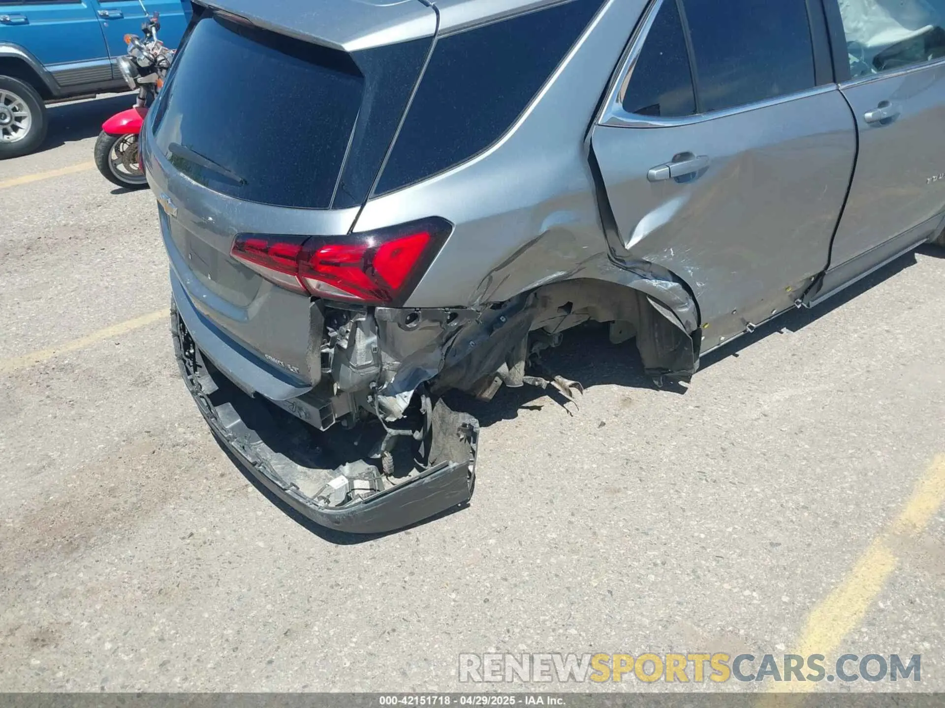6 Photograph of a damaged car 3GNAXUEG0RS182986 CHEVROLET EQUINOX 2024