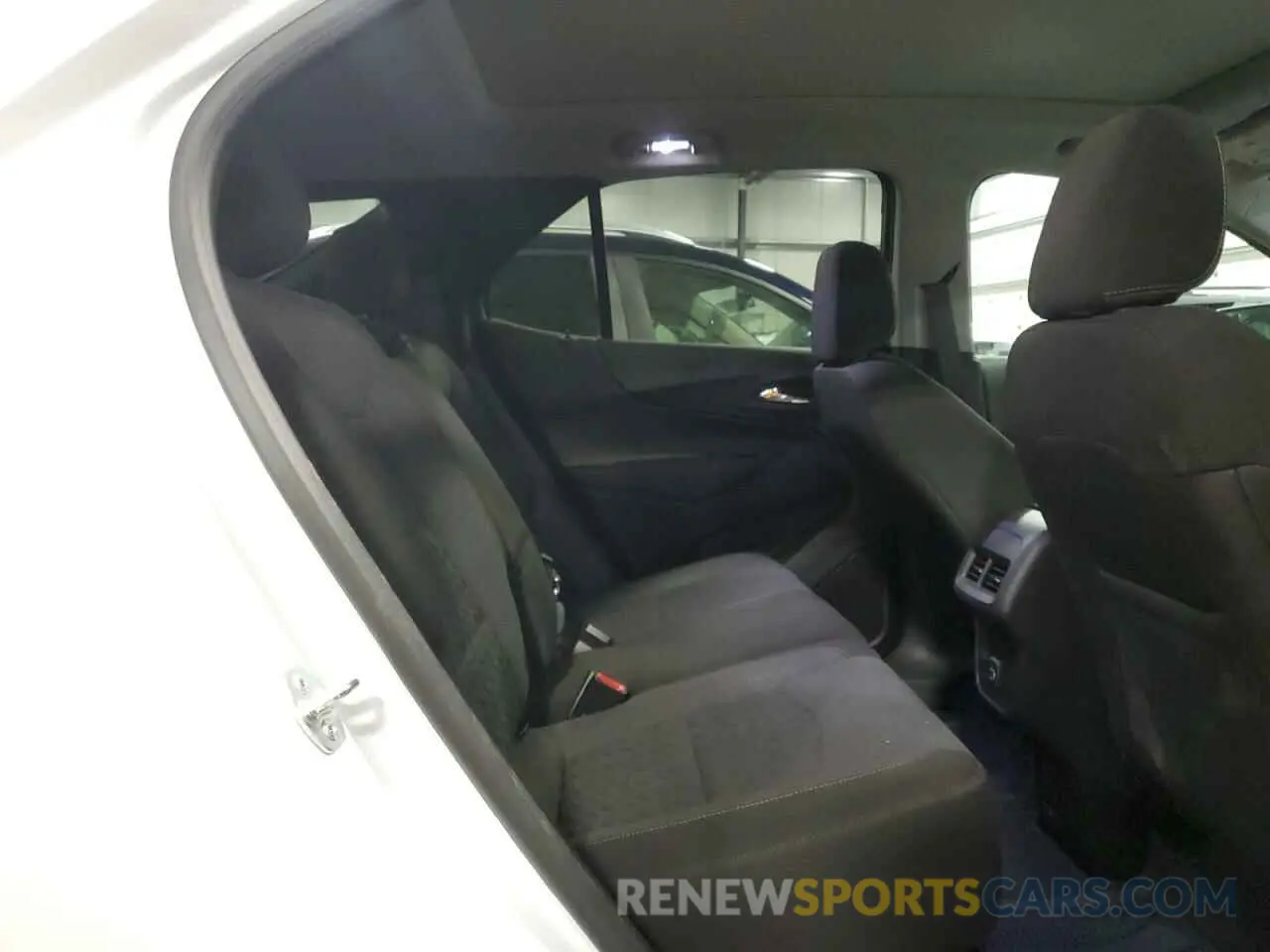 12 Фотография поврежденного автомобиля 3GNAXUEG0RS217784 CHEVROLET EQUINOX 2024