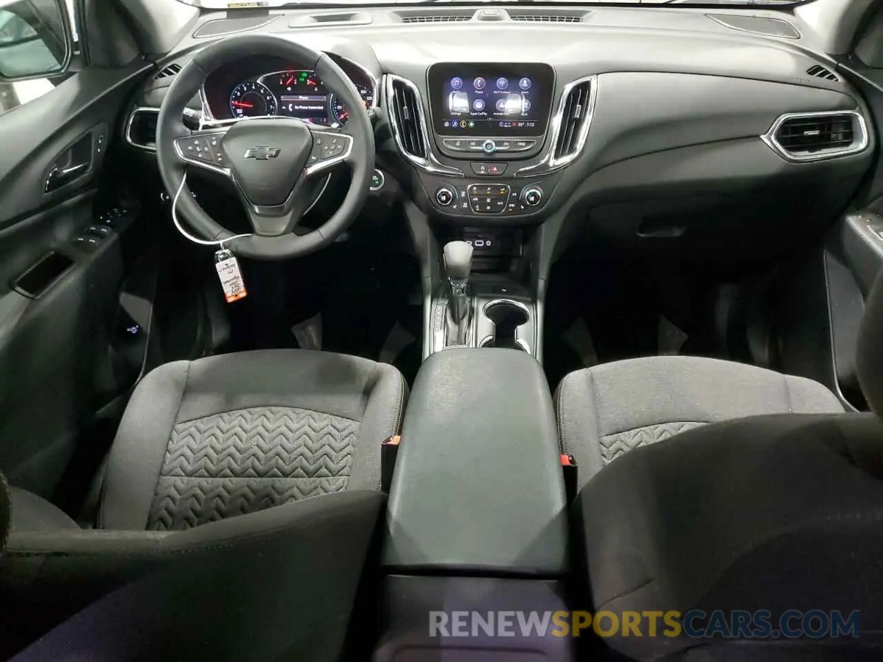 8 Фотография поврежденного автомобиля 3GNAXUEG0RS217784 CHEVROLET EQUINOX 2024