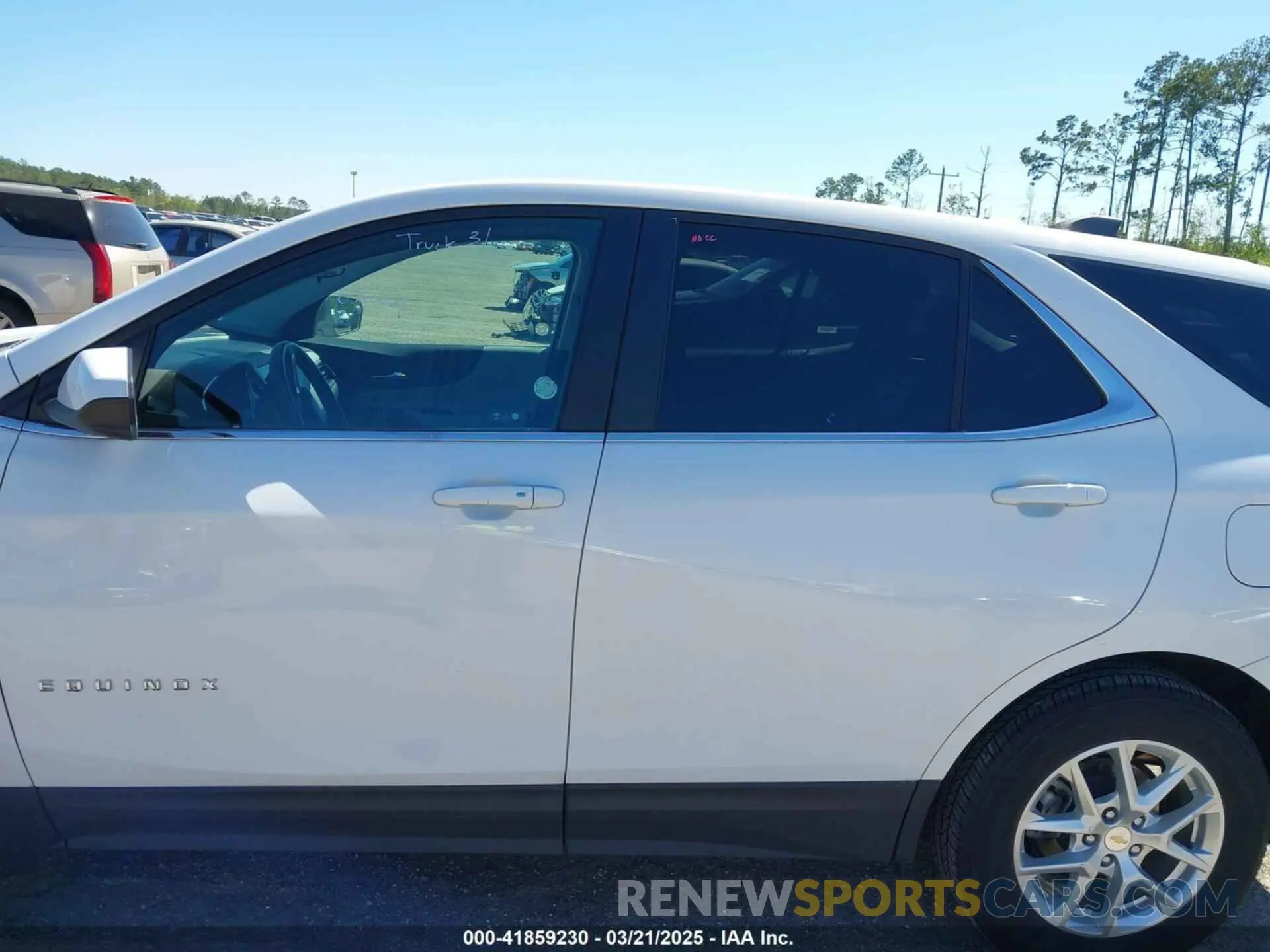14 Фотография поврежденного автомобиля 3GNAXUEG1RL152924 CHEVROLET EQUINOX 2024