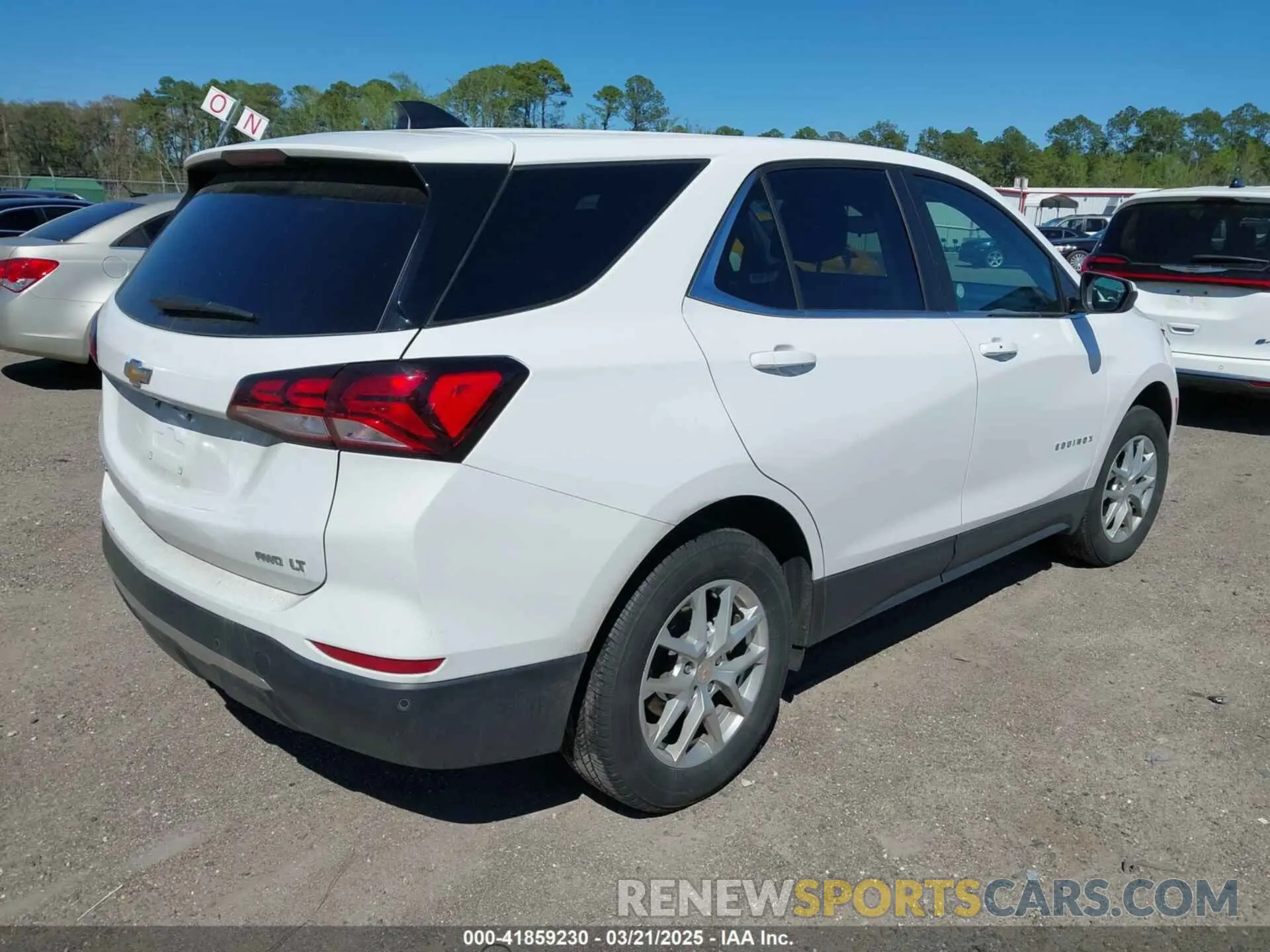 4 Фотография поврежденного автомобиля 3GNAXUEG1RL152924 CHEVROLET EQUINOX 2024