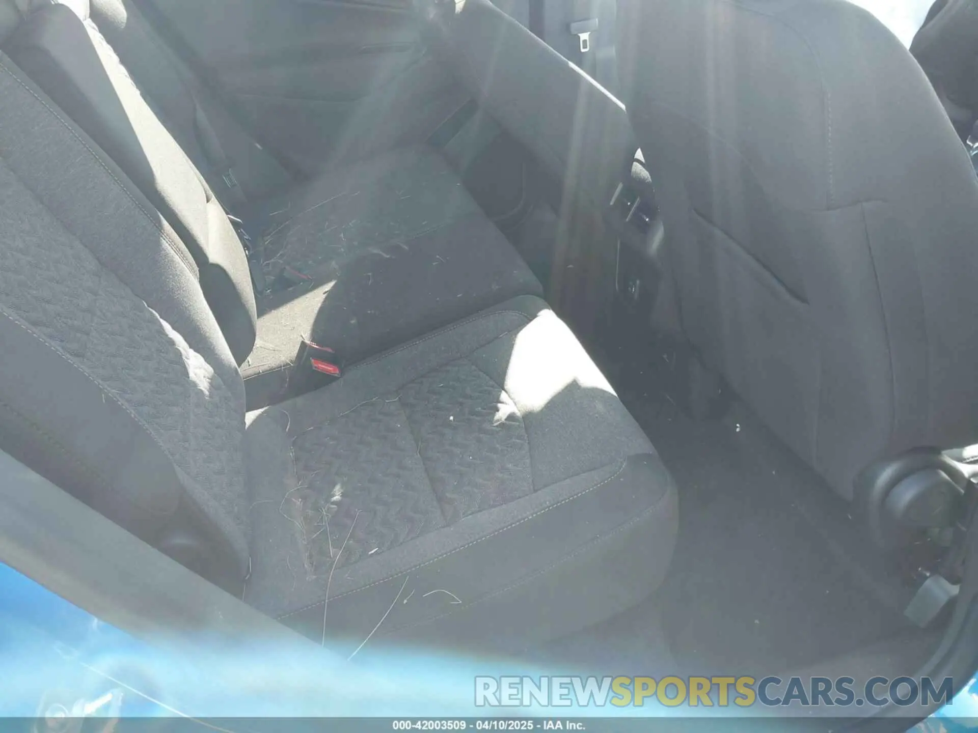 8 Photograph of a damaged car 3GNAXUEG2RL245306 CHEVROLET EQUINOX 2024
