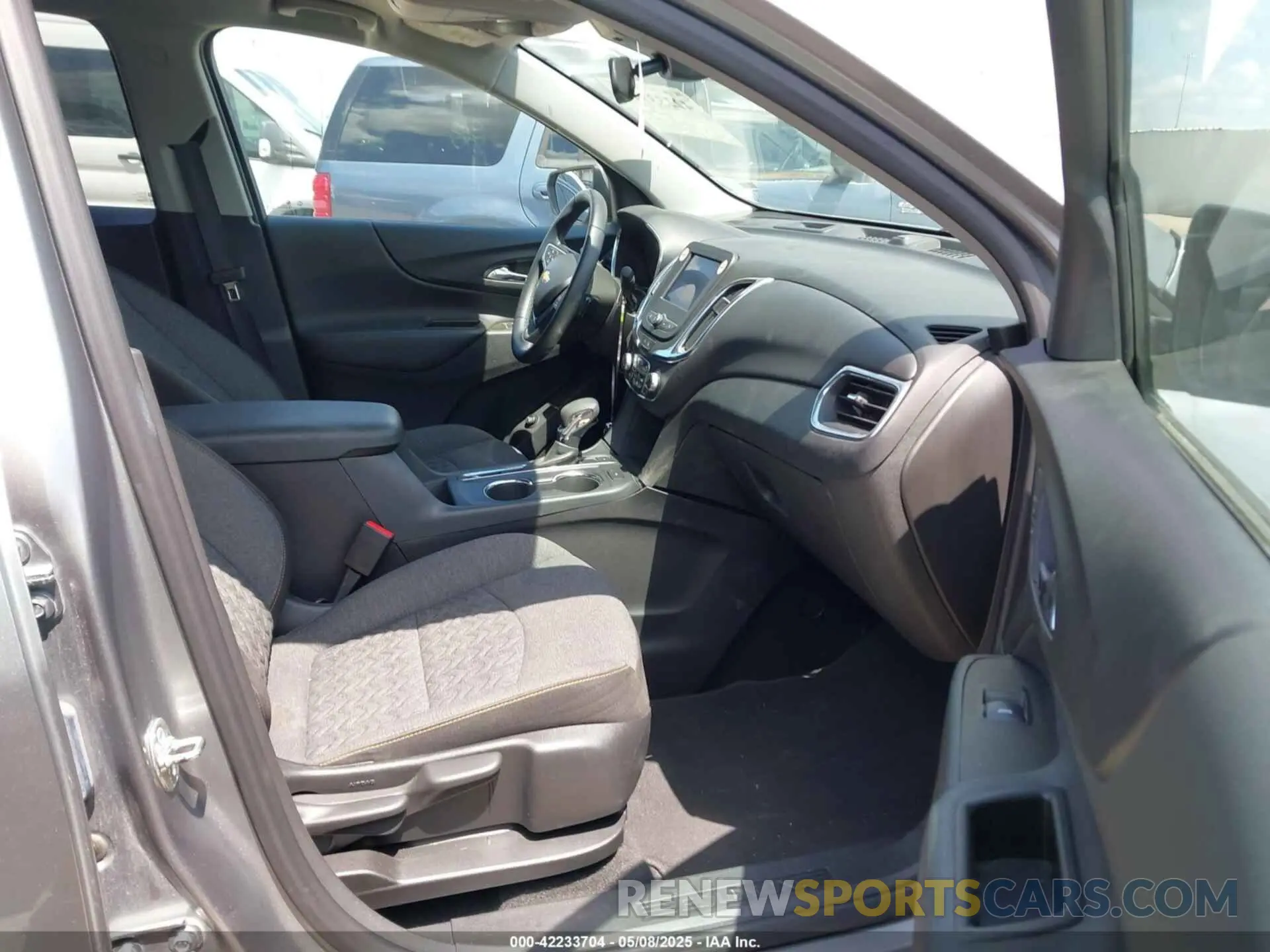 5 Фотография поврежденного автомобиля 3GNAXUEG3RL228692 CHEVROLET EQUINOX 2024