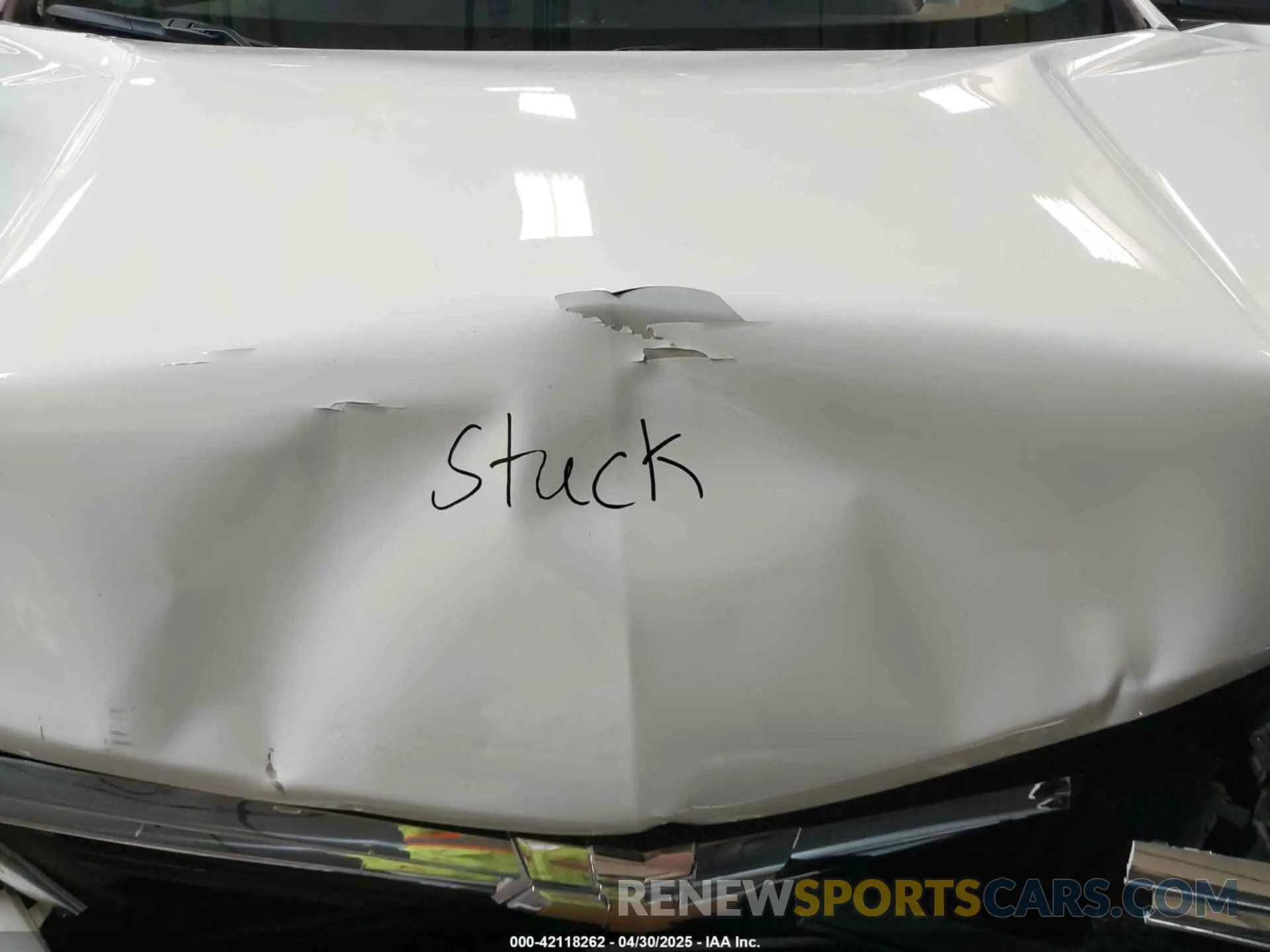10 Photograph of a damaged car 3GNAXUEG3RL261367 CHEVROLET EQUINOX 2024