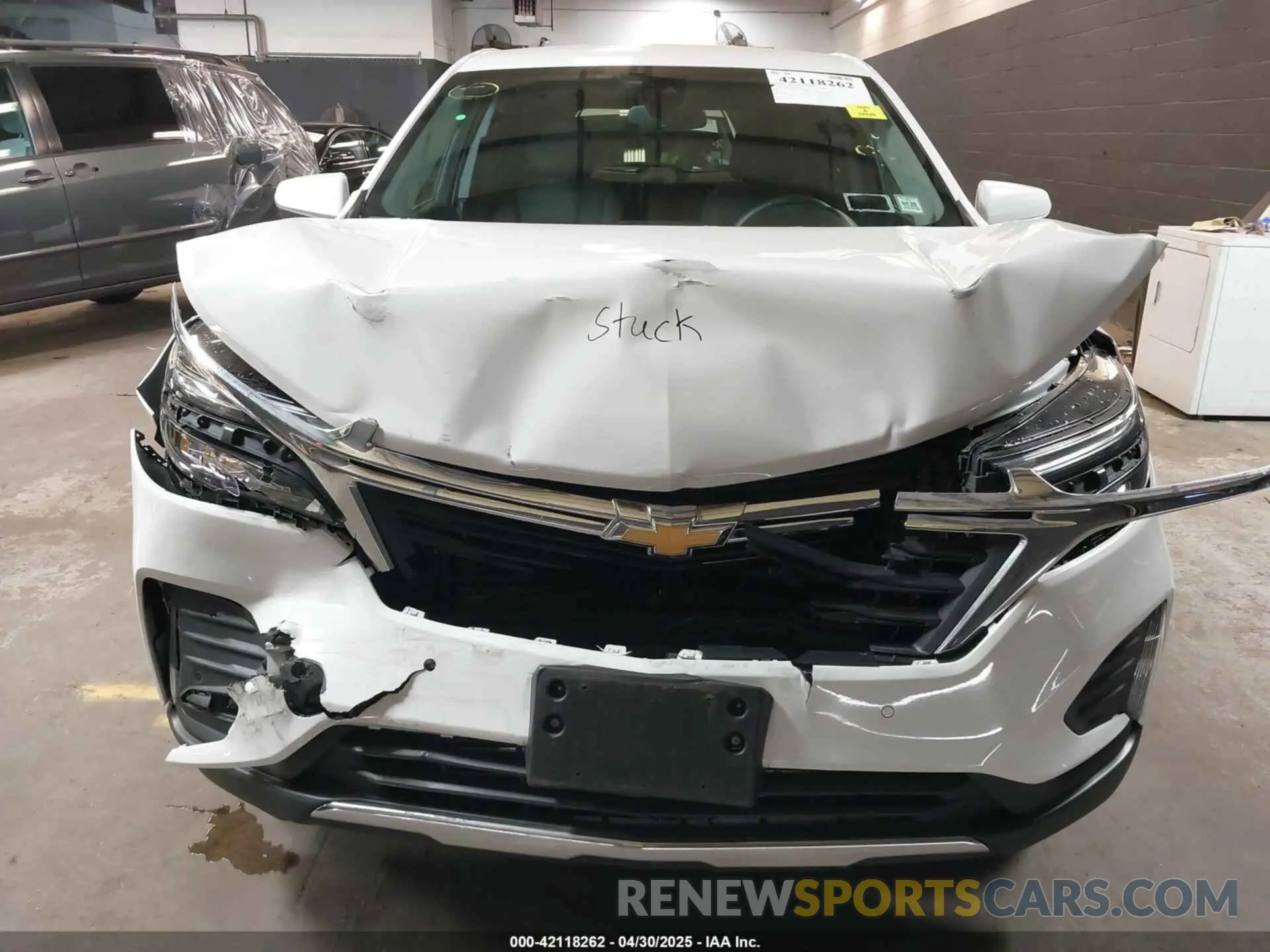 12 Photograph of a damaged car 3GNAXUEG3RL261367 CHEVROLET EQUINOX 2024