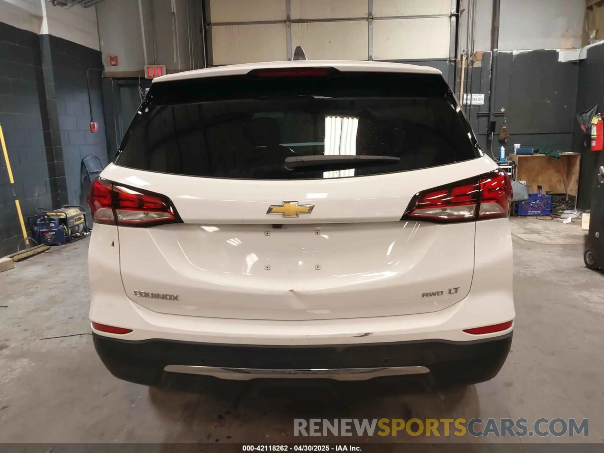 16 Photograph of a damaged car 3GNAXUEG3RL261367 CHEVROLET EQUINOX 2024