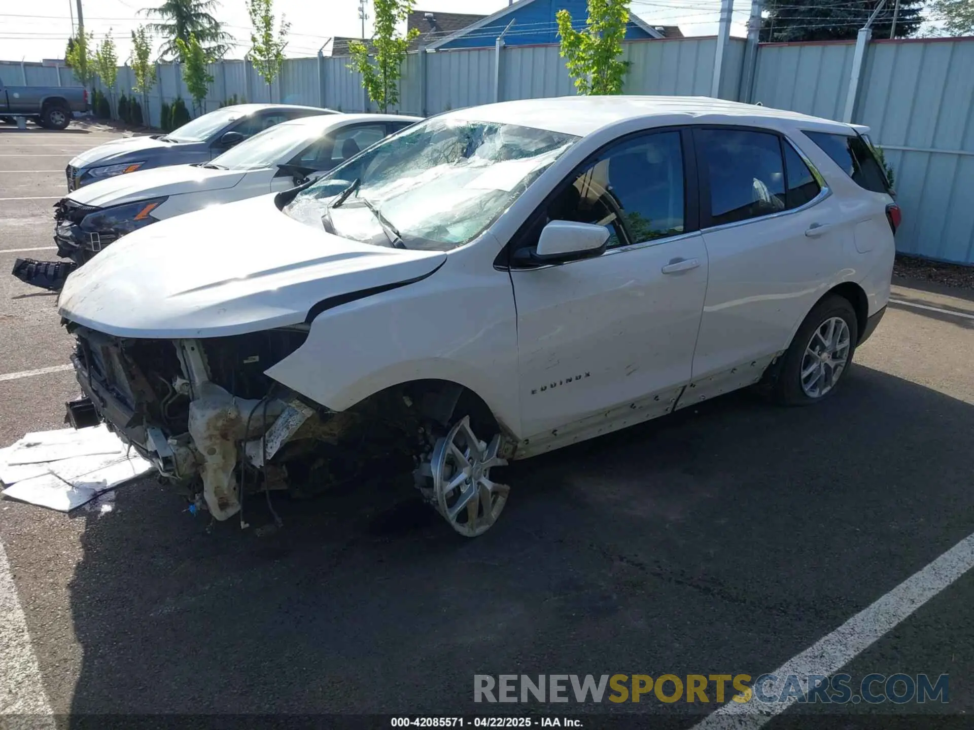 2 Фотография поврежденного автомобиля 3GNAXUEG3RS215950 CHEVROLET EQUINOX 2024