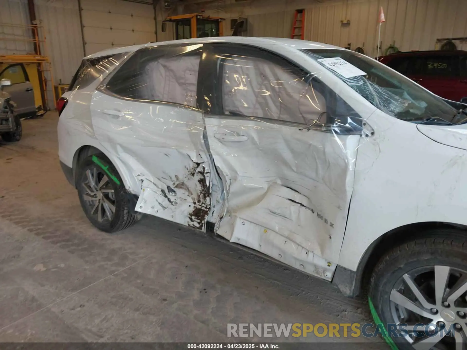6 Фотография поврежденного автомобиля 3GNAXUEG5RS104672 CHEVROLET EQUINOX 2024