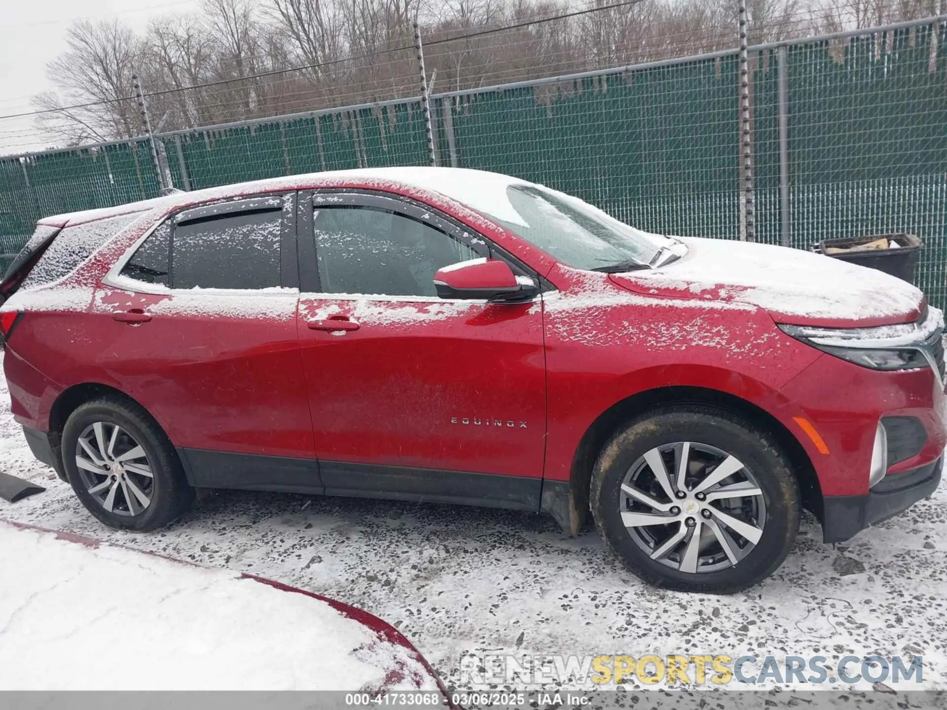 14 Photograph of a damaged car 3GNAXUEG7RL177665 CHEVROLET EQUINOX 2024