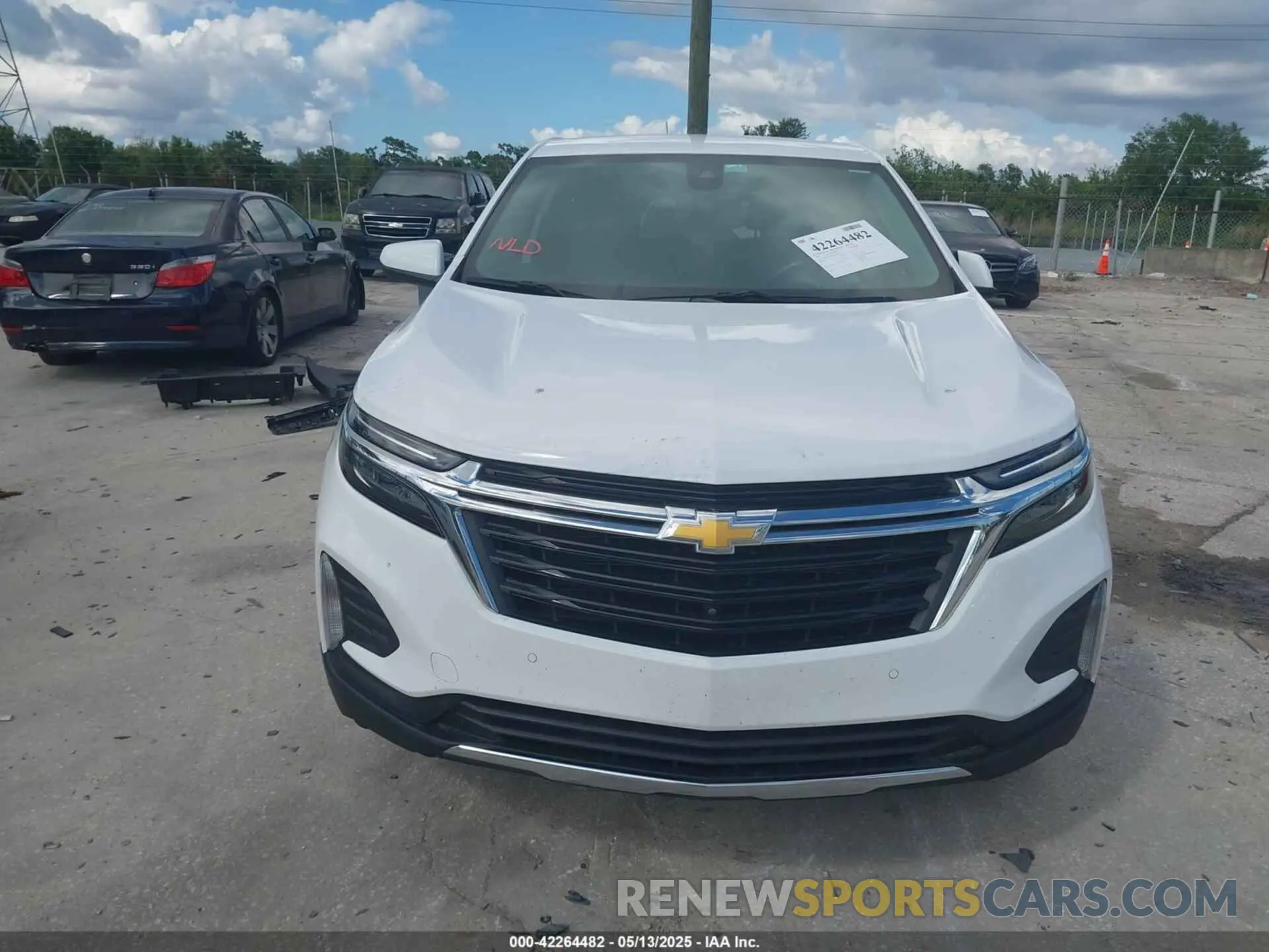 13 Photograph of a damaged car 3GNAXUEG7RL232423 CHEVROLET EQUINOX 2024