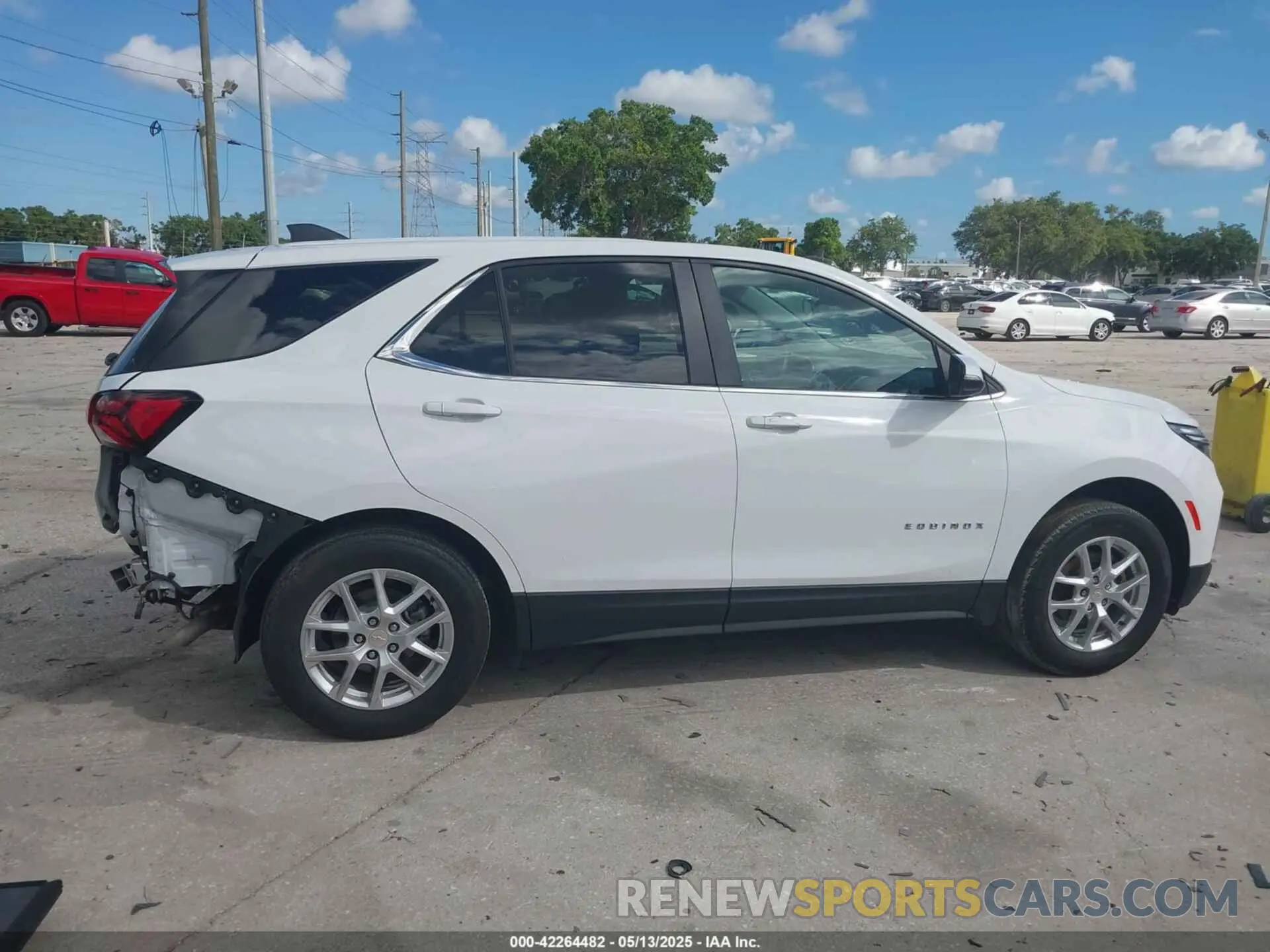 14 Photograph of a damaged car 3GNAXUEG7RL232423 CHEVROLET EQUINOX 2024