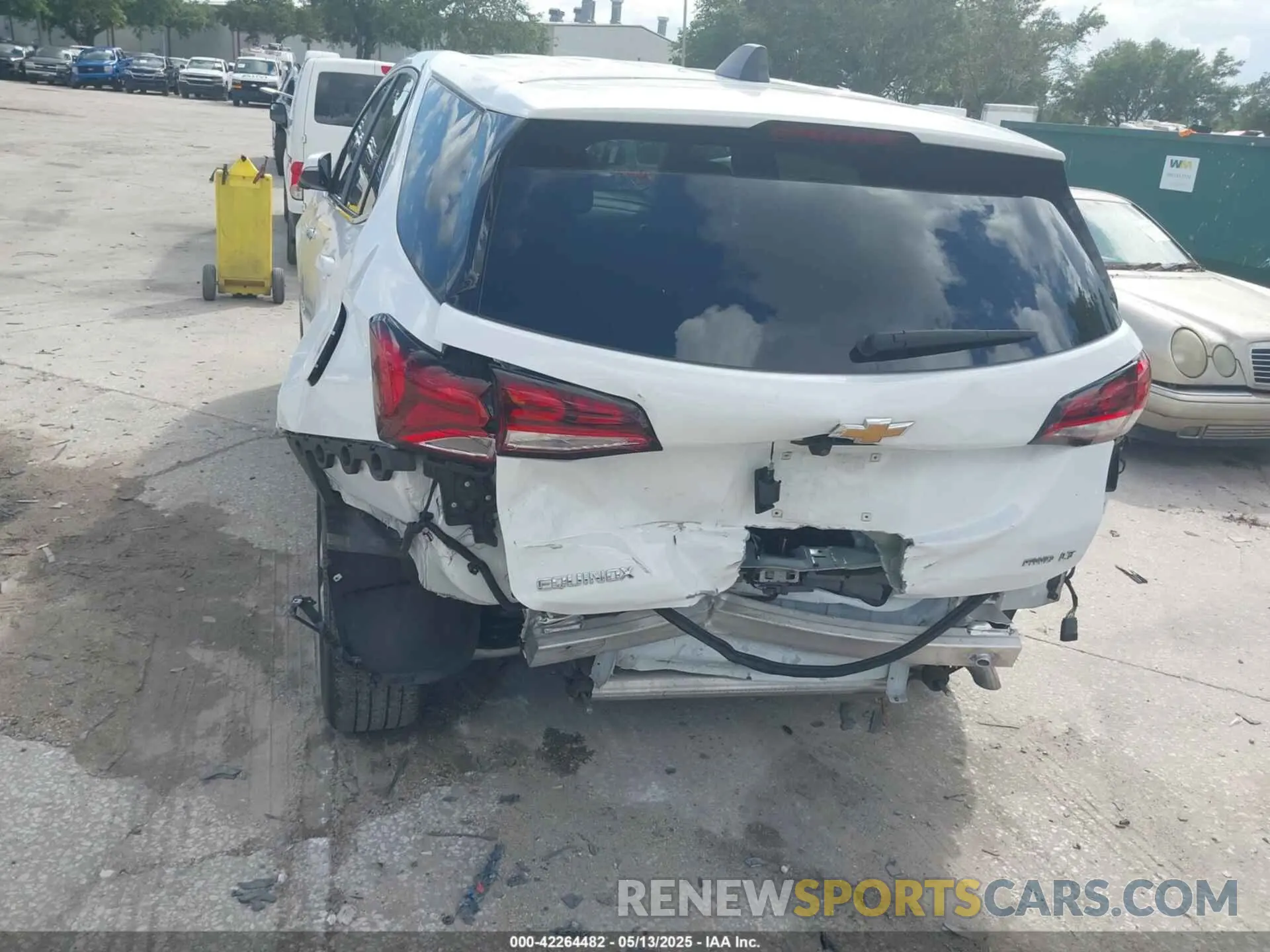 6 Photograph of a damaged car 3GNAXUEG7RL232423 CHEVROLET EQUINOX 2024