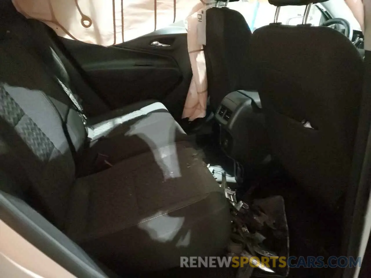 11 Photograph of a damaged car 3GNAXUEG7RS165165 CHEVROLET EQUINOX 2024