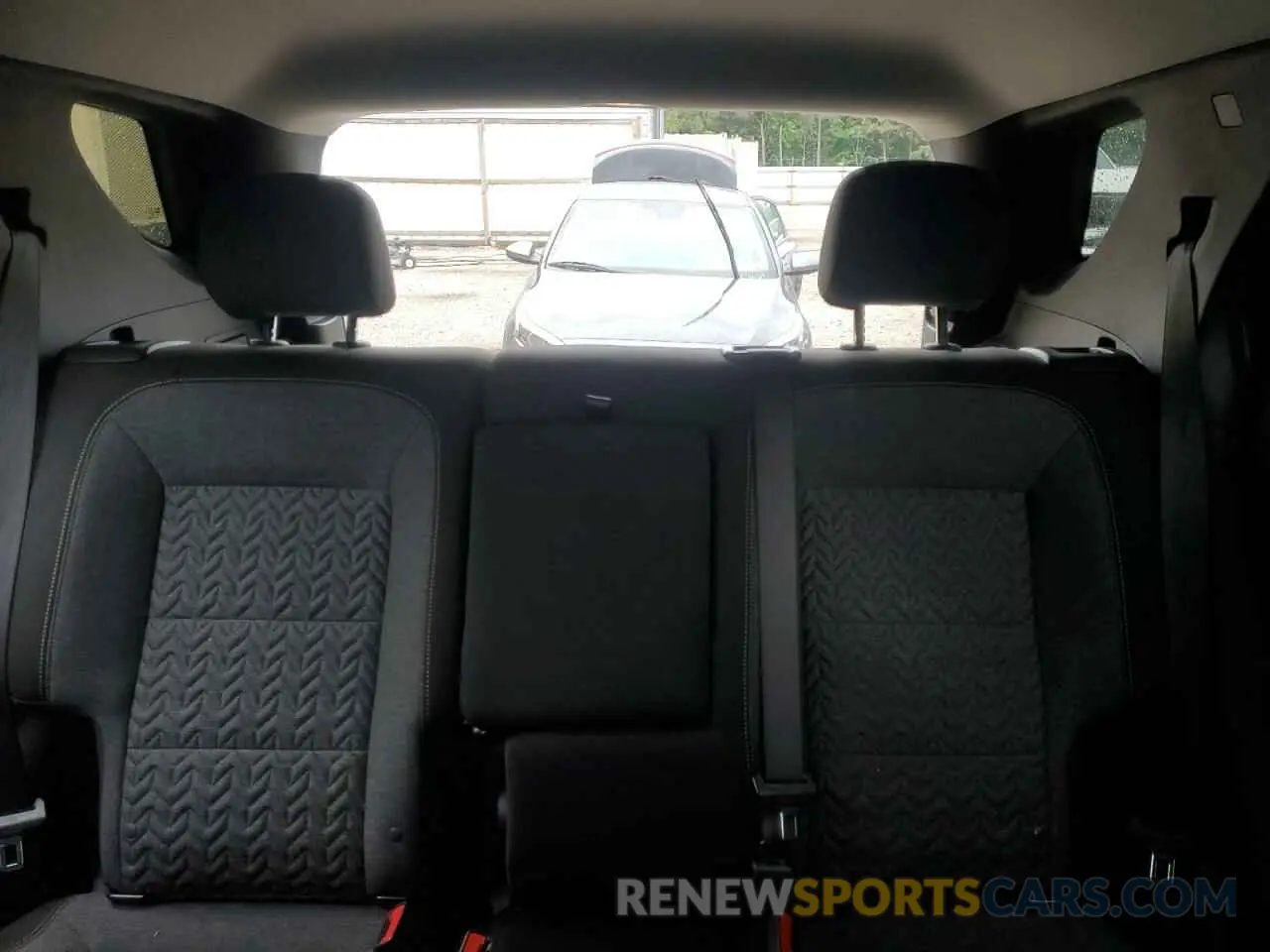10 Photograph of a damaged car 3GNAXUEG7RS230791 CHEVROLET EQUINOX 2024