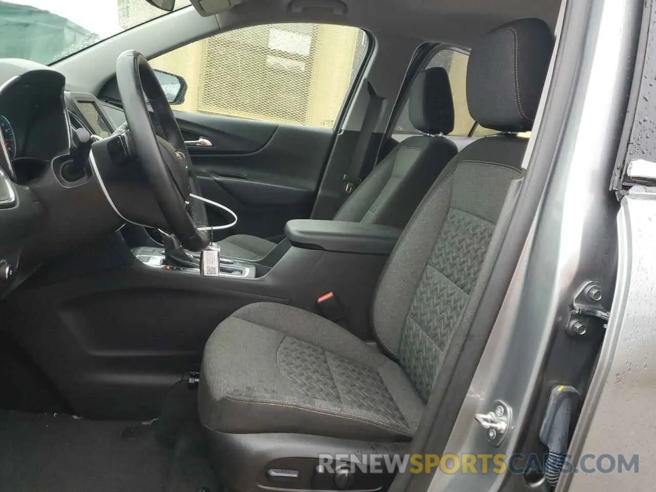 7 Photograph of a damaged car 3GNAXUEG7RS230791 CHEVROLET EQUINOX 2024