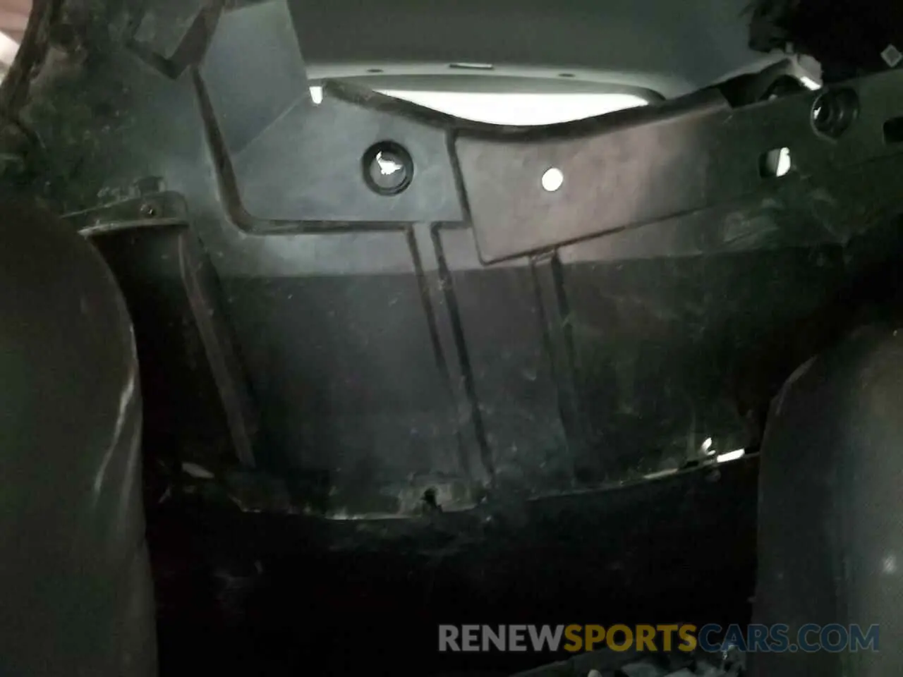 10 Photograph of a damaged car 3GNAXUEG7RS238180 CHEVROLET EQUINOX 2024