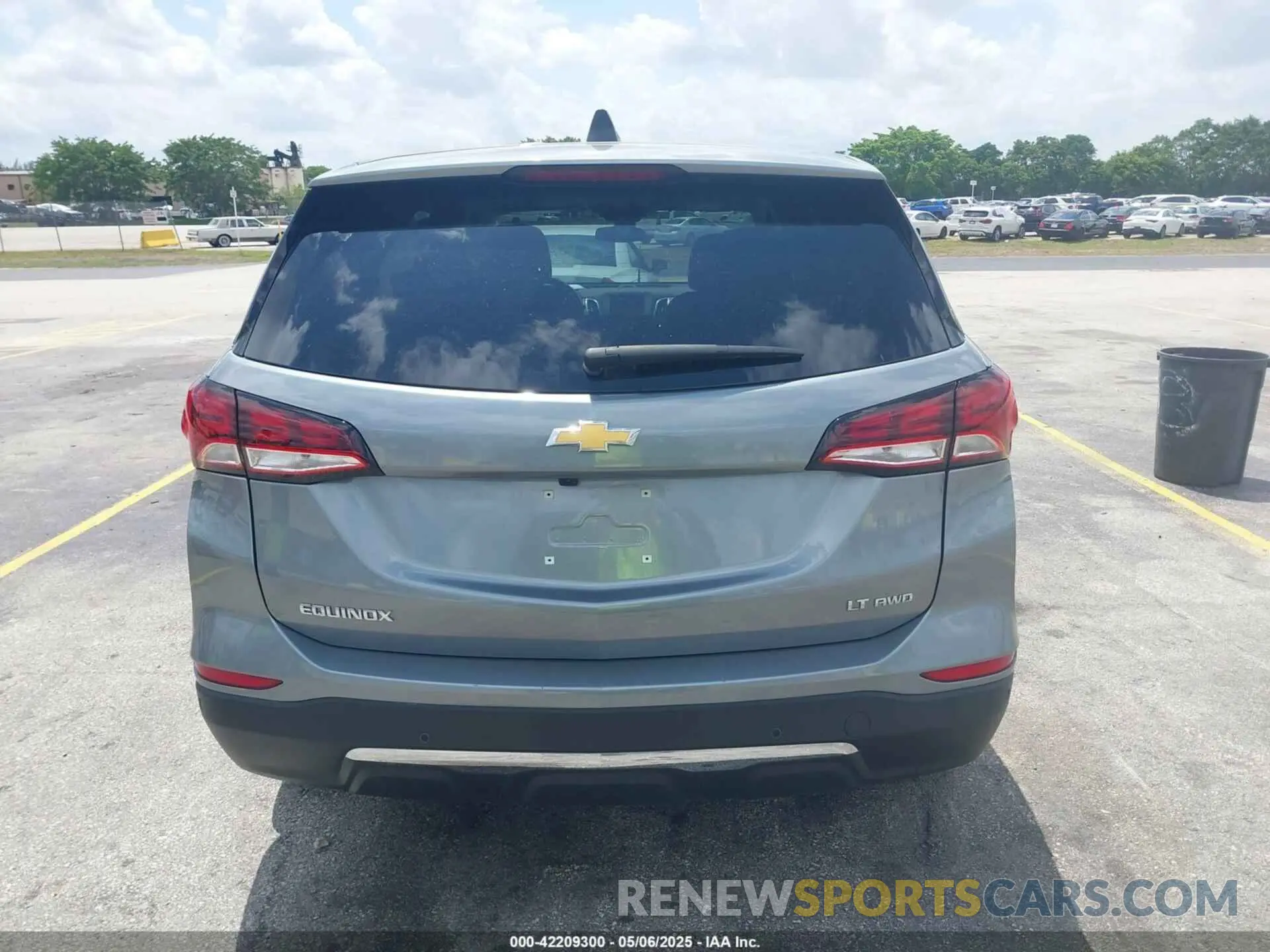 16 Photograph of a damaged car 3GNAXUEG8RL152449 CHEVROLET EQUINOX 2024