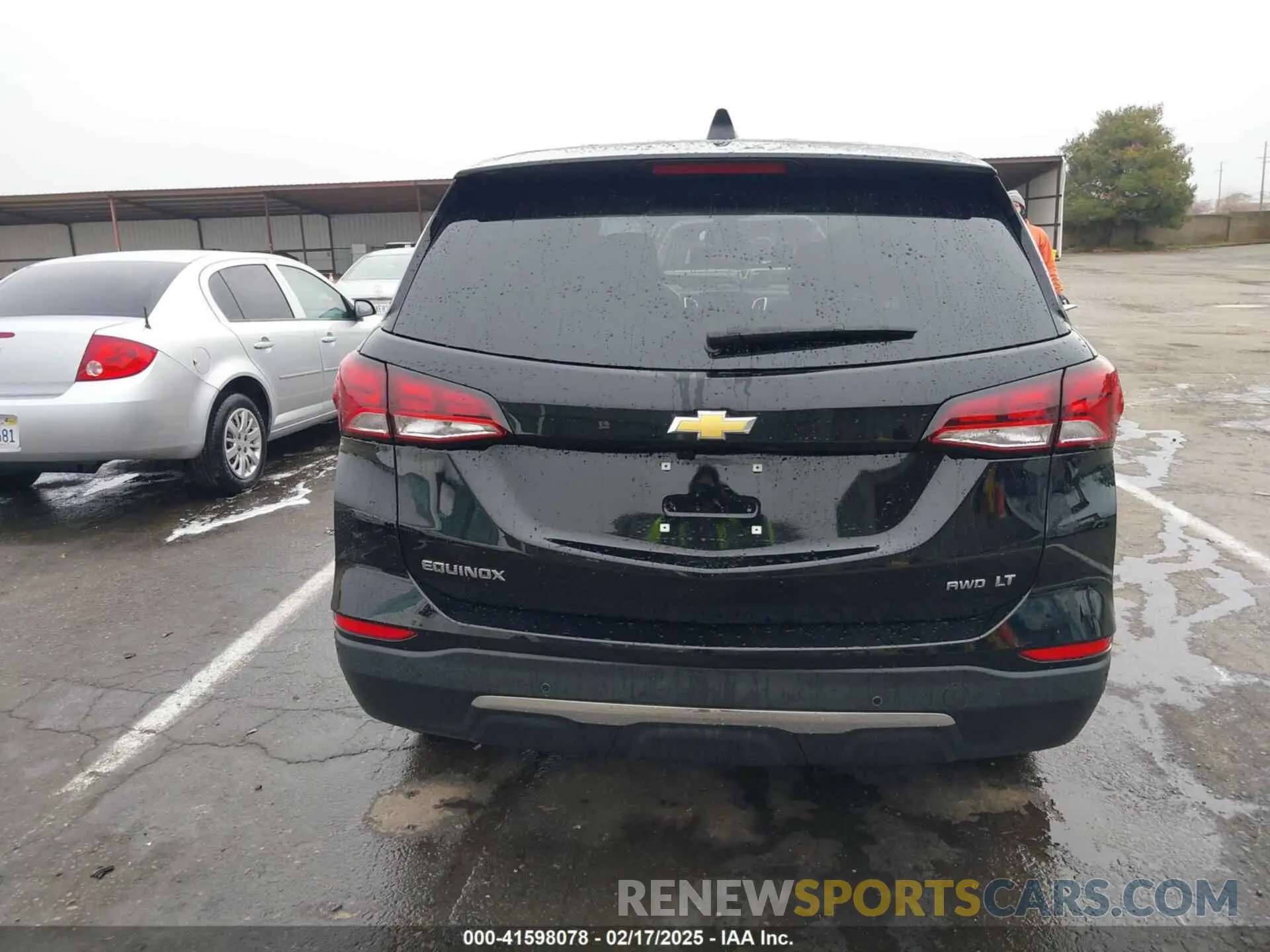 16 Photograph of a damaged car 3GNAXUEG8RL332434 CHEVROLET EQUINOX 2024