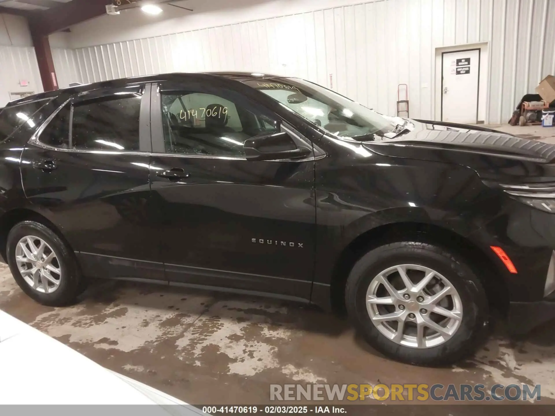 14 Фотография поврежденного автомобиля 3GNAXUEG9RL135370 CHEVROLET EQUINOX 2024