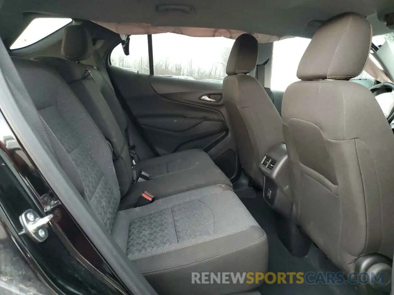 11 Photograph of a damaged car 3GNAXUEG9RL225148 CHEVROLET EQUINOX 2024