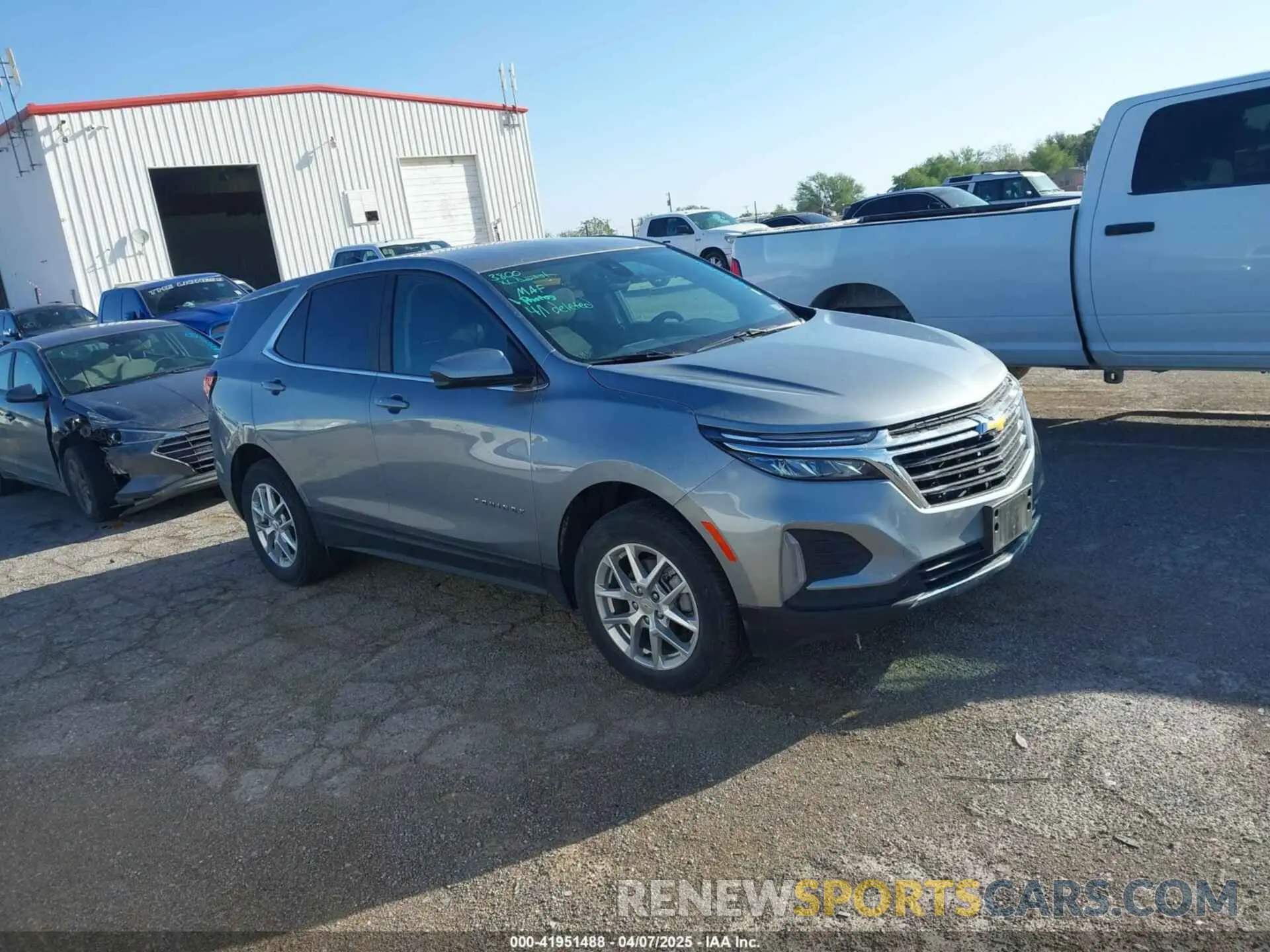 13 Photograph of a damaged car 3GNAXUEG9RS142311 CHEVROLET EQUINOX 2024