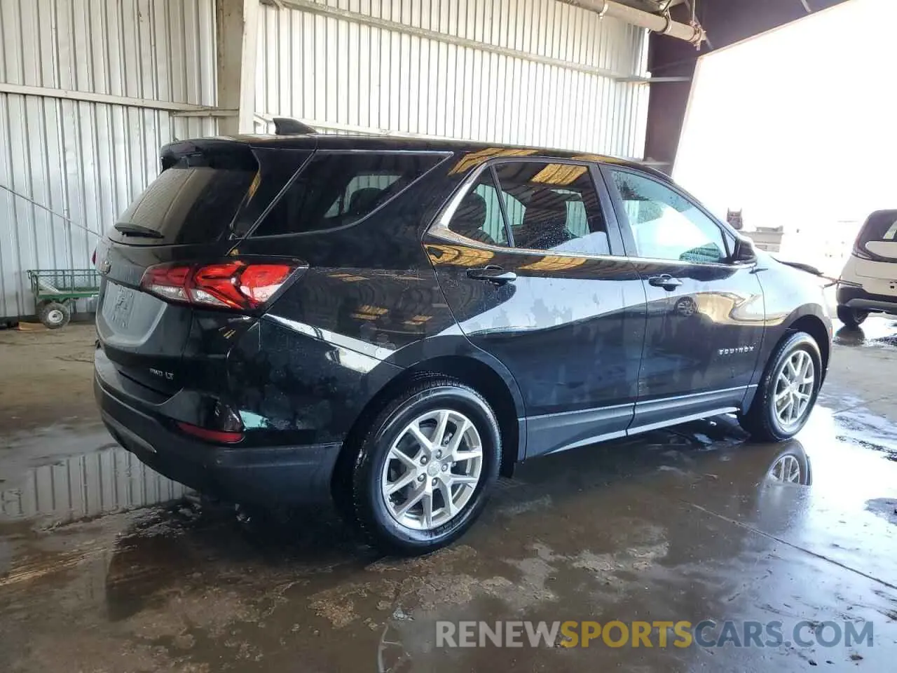 3 Photograph of a damaged car 3GNAXUEGXRL308023 CHEVROLET EQUINOX 2024