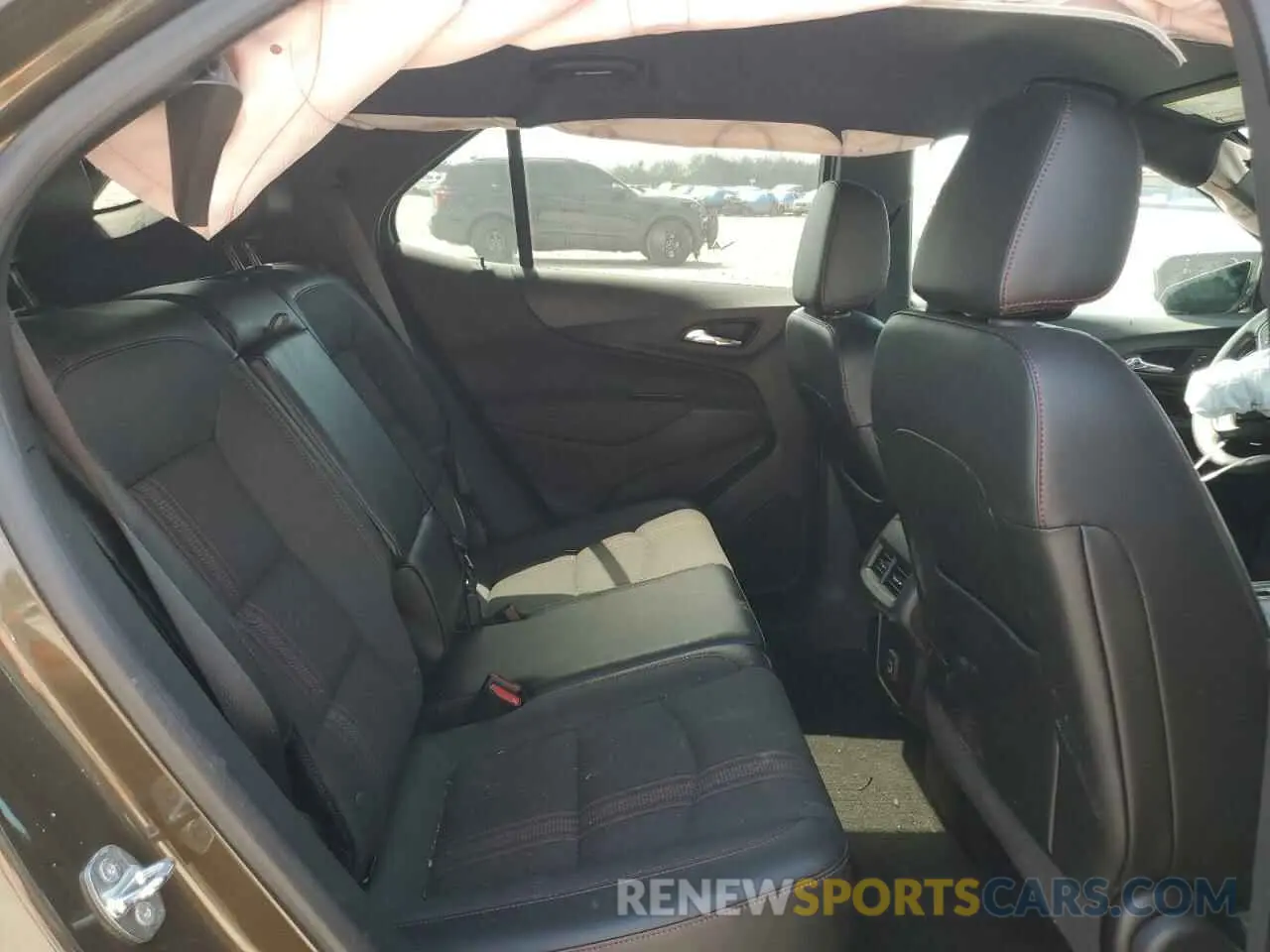 12 Photograph of a damaged car 3GNAXWEG2RL117630 CHEVROLET EQUINOX 2024