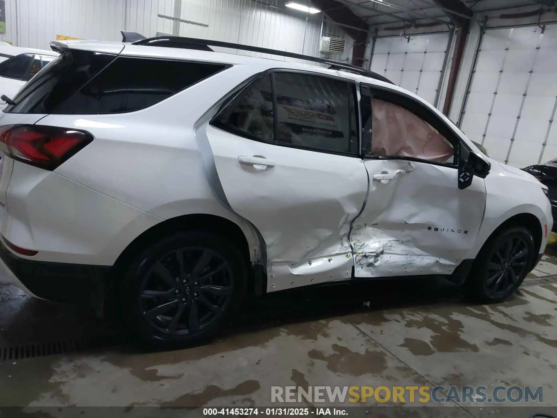 13 Photograph of a damaged car 3GNAXWEG7RL221028 CHEVROLET EQUINOX 2024