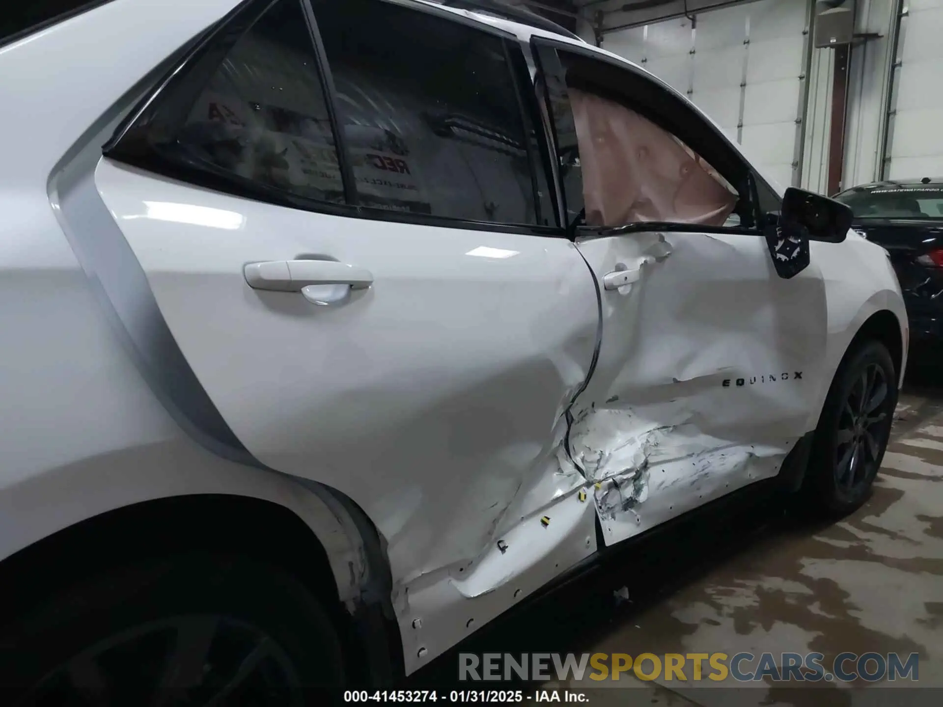 17 Photograph of a damaged car 3GNAXWEG7RL221028 CHEVROLET EQUINOX 2024