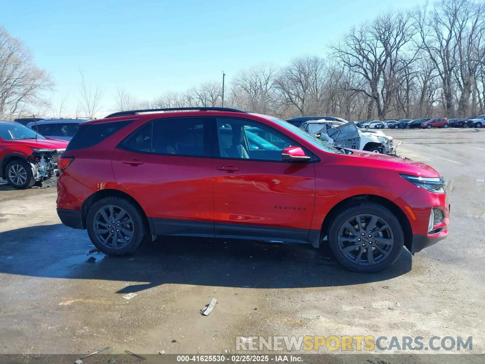 13 Photograph of a damaged car 3GNAXWEG8RL352842 CHEVROLET EQUINOX 2024