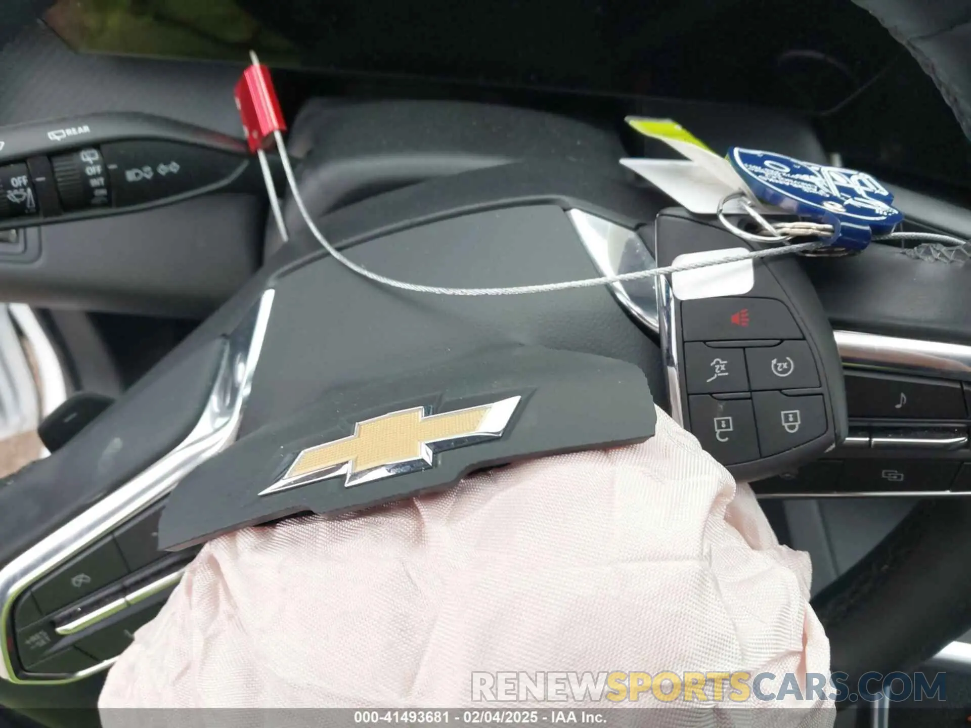 11 Photograph of a damaged car 3GNAXHEG0SL112587 CHEVROLET EQUINOX 2025